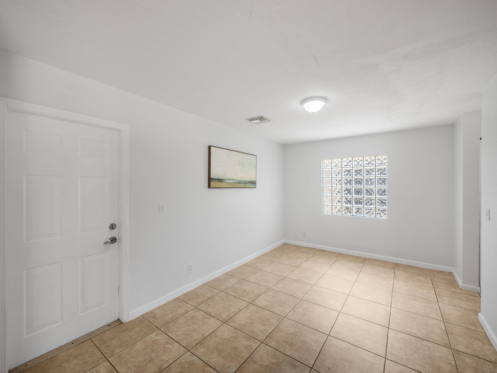 3290 Turtle Cove