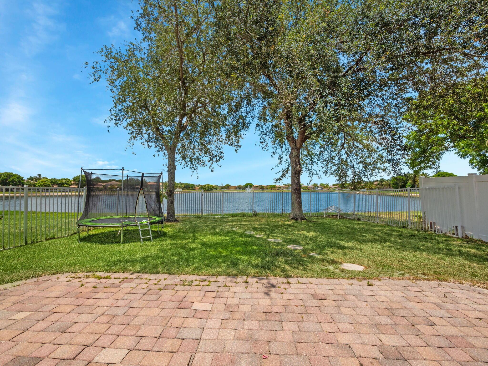 3290 Turtle Cove