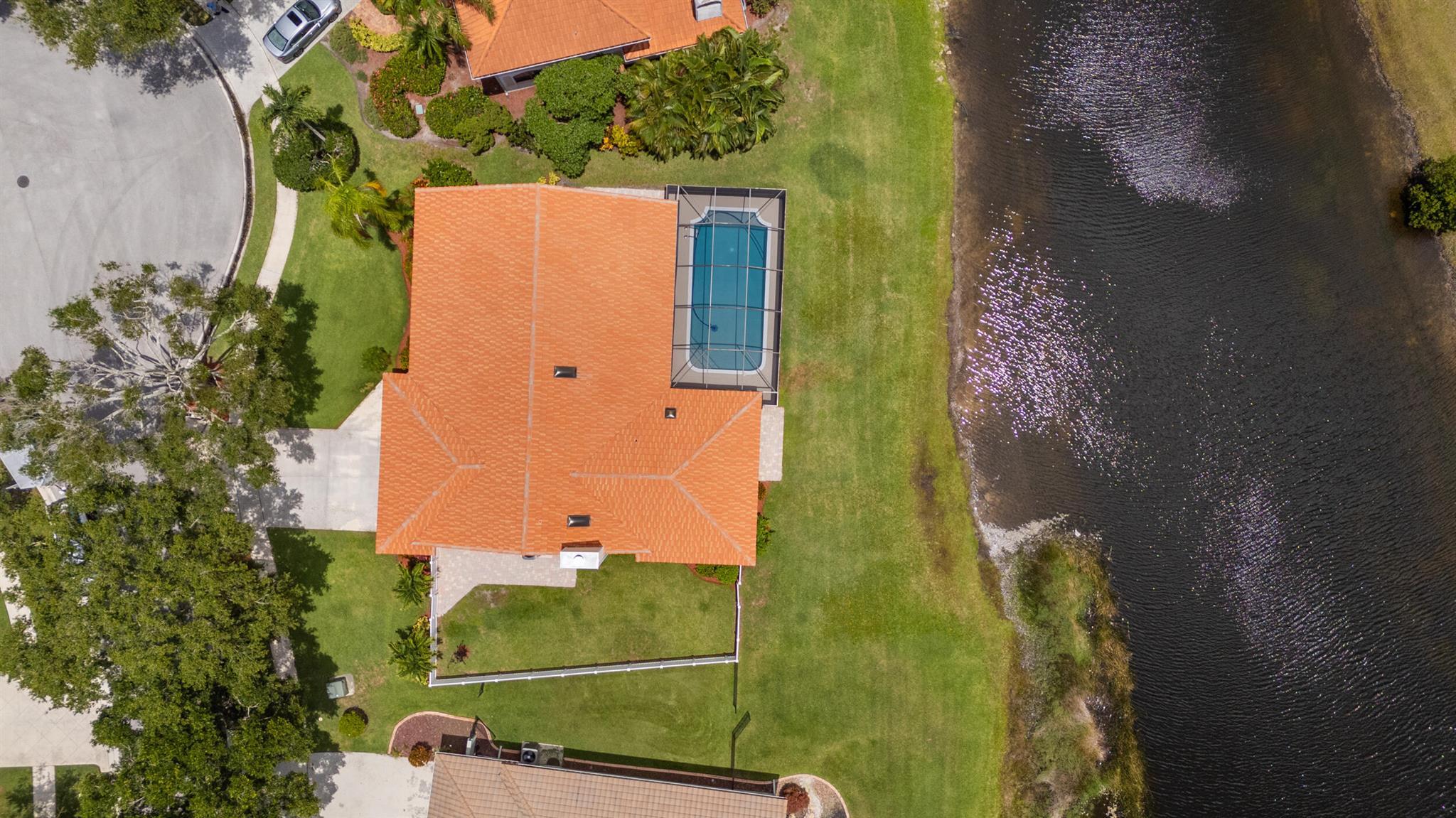 6752 Viewpoint Court