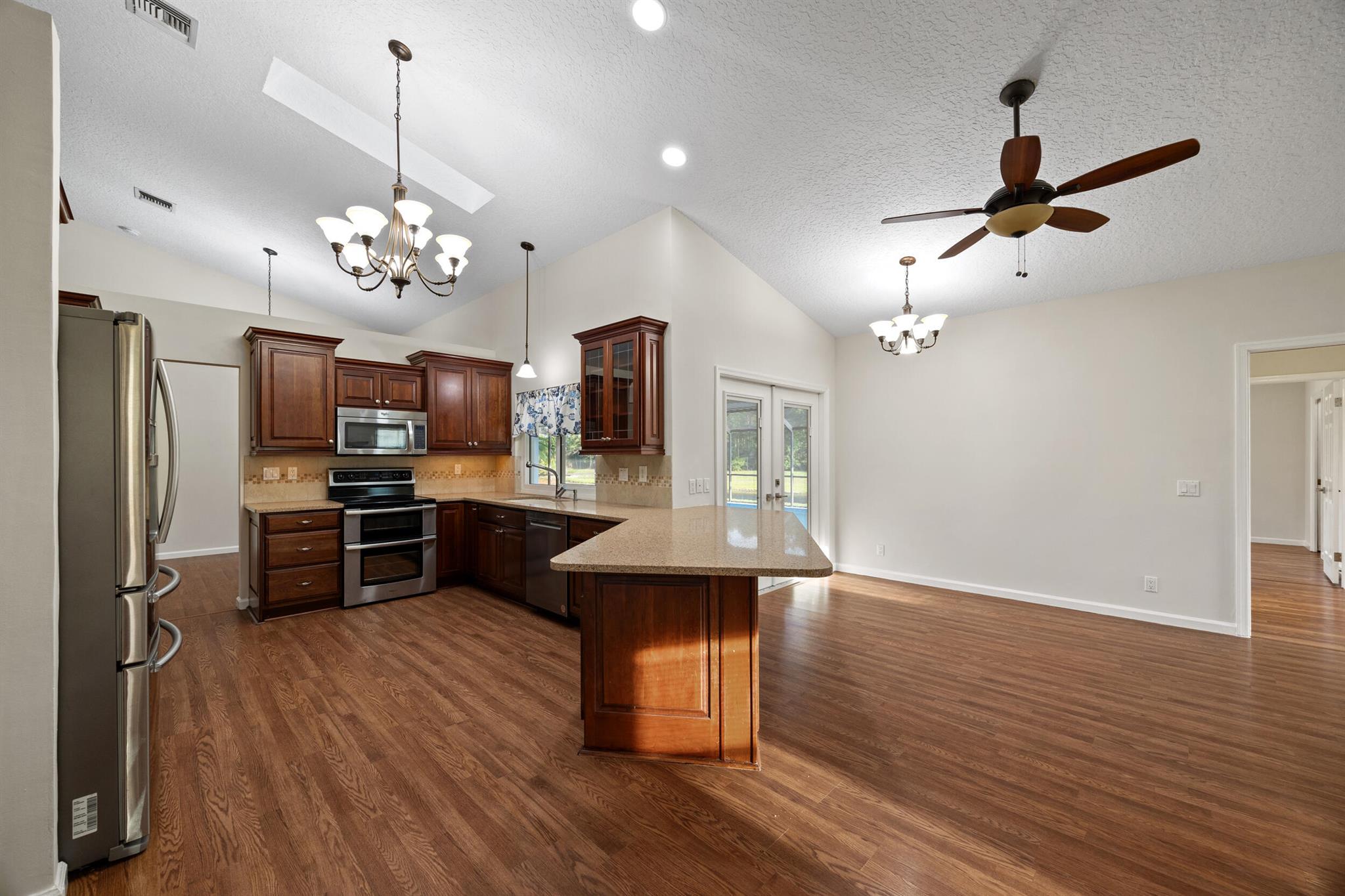 6752 Viewpoint Court