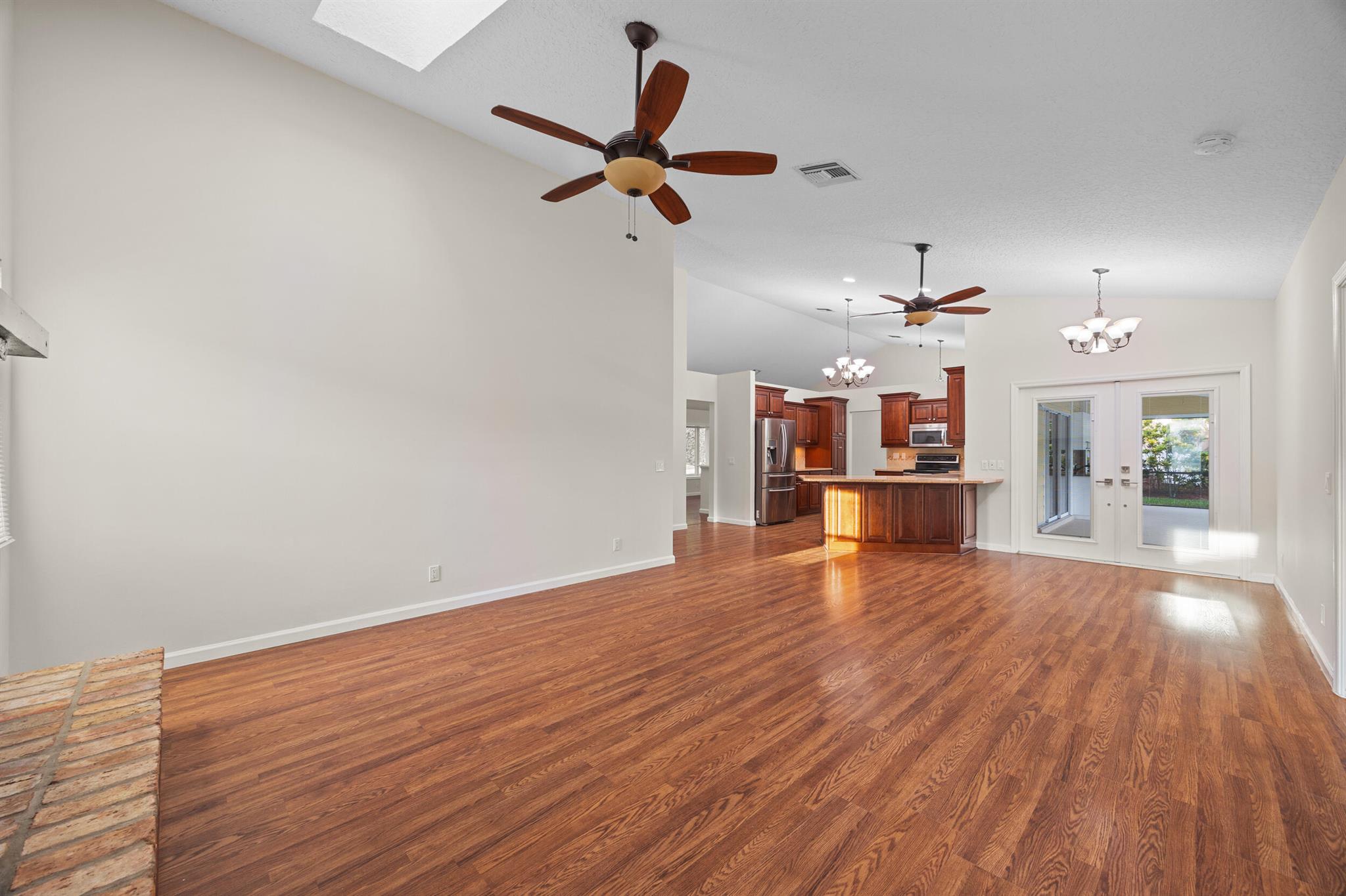 6752 Viewpoint Court