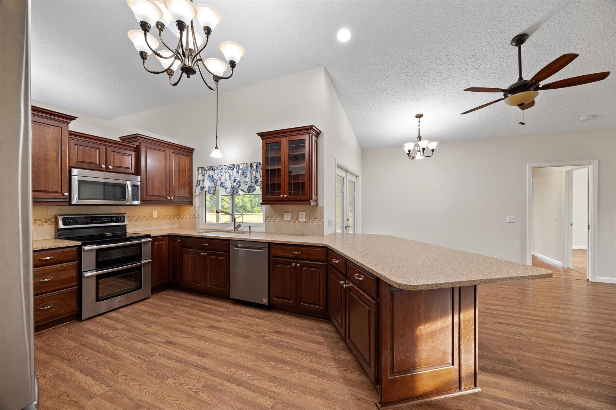 6752 Viewpoint Court