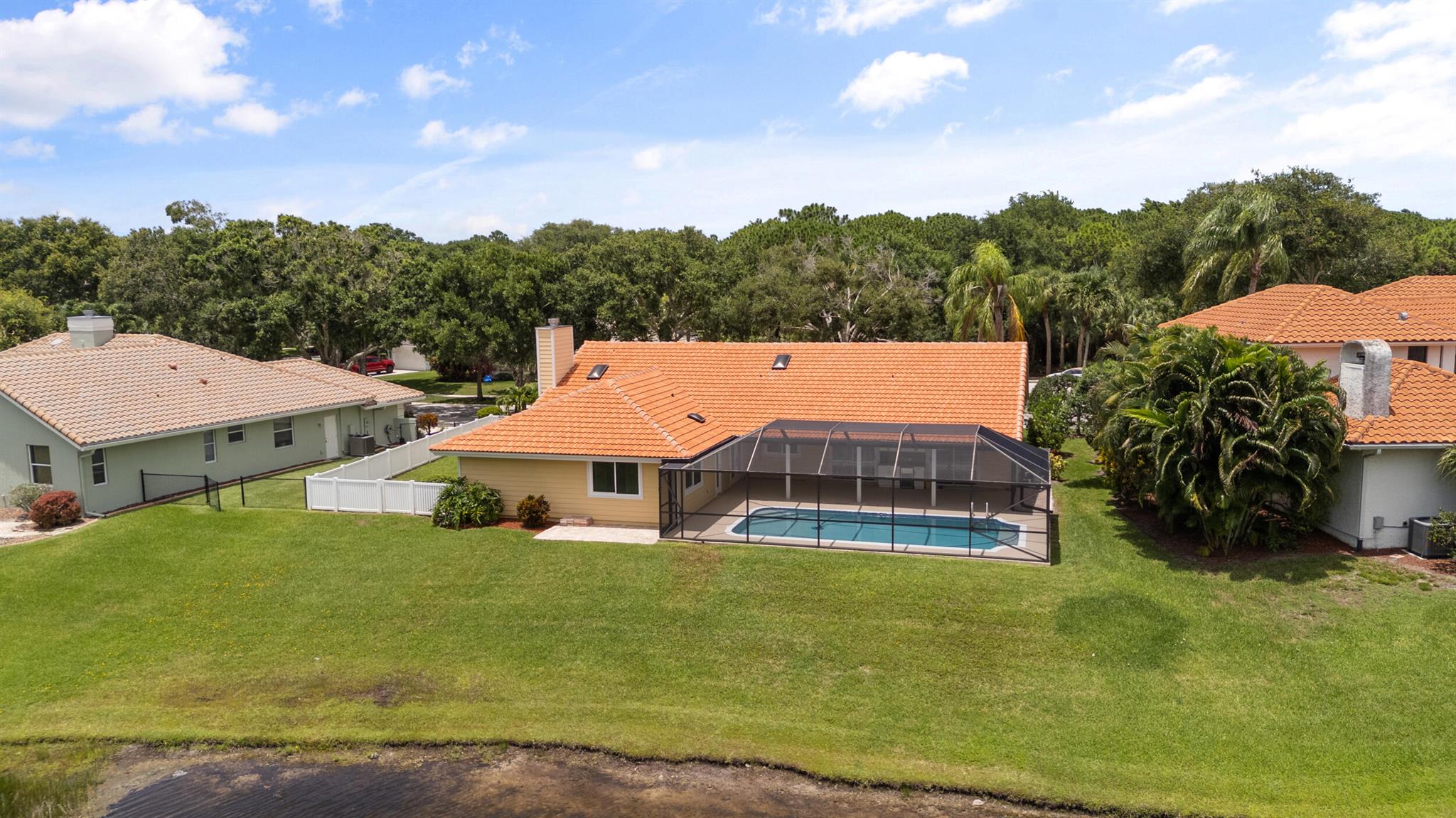 6752 Viewpoint Court