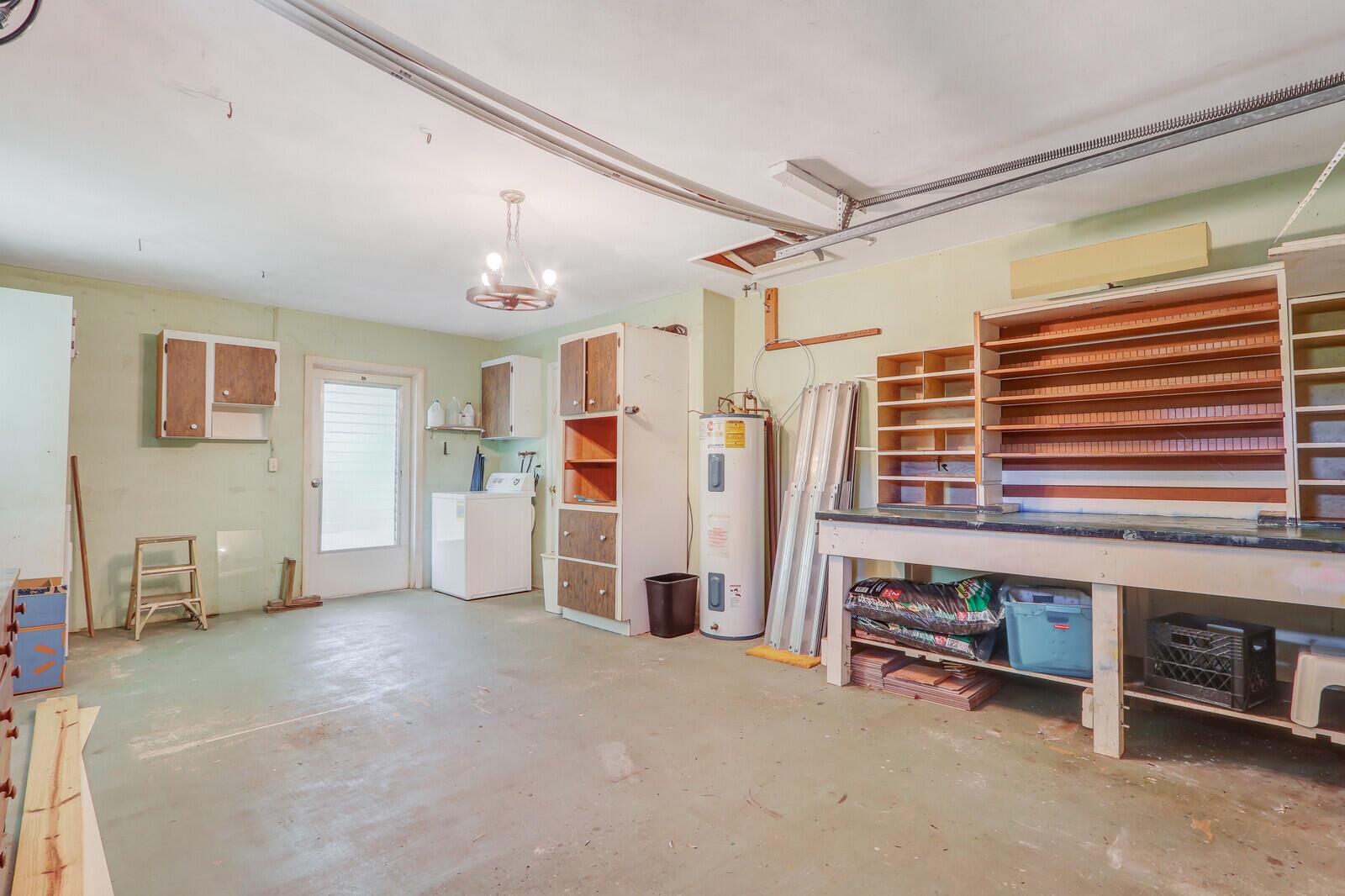 421 SE Edgewood Drive