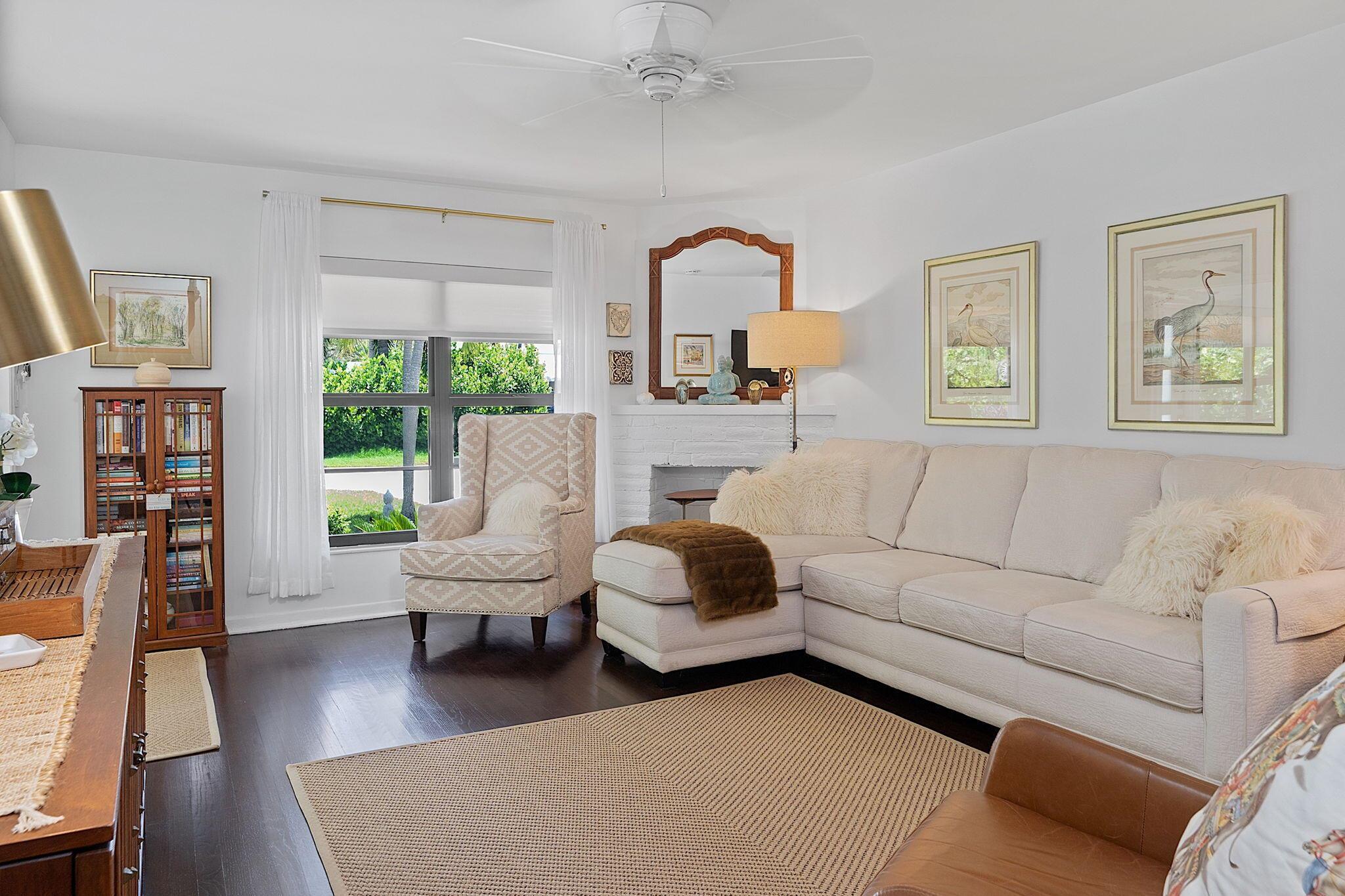 249 NE 9th Street