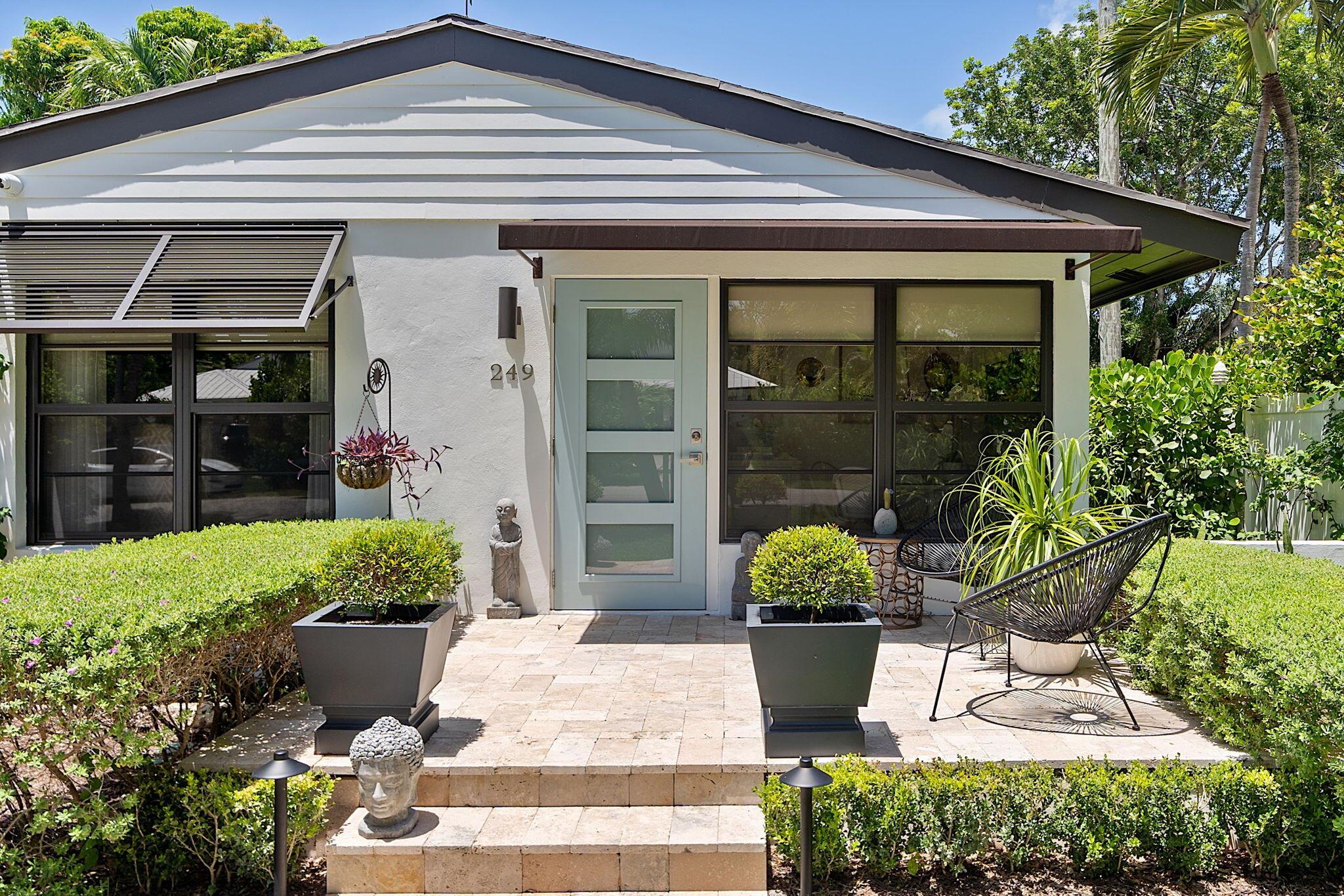 249 NE 9th Street
