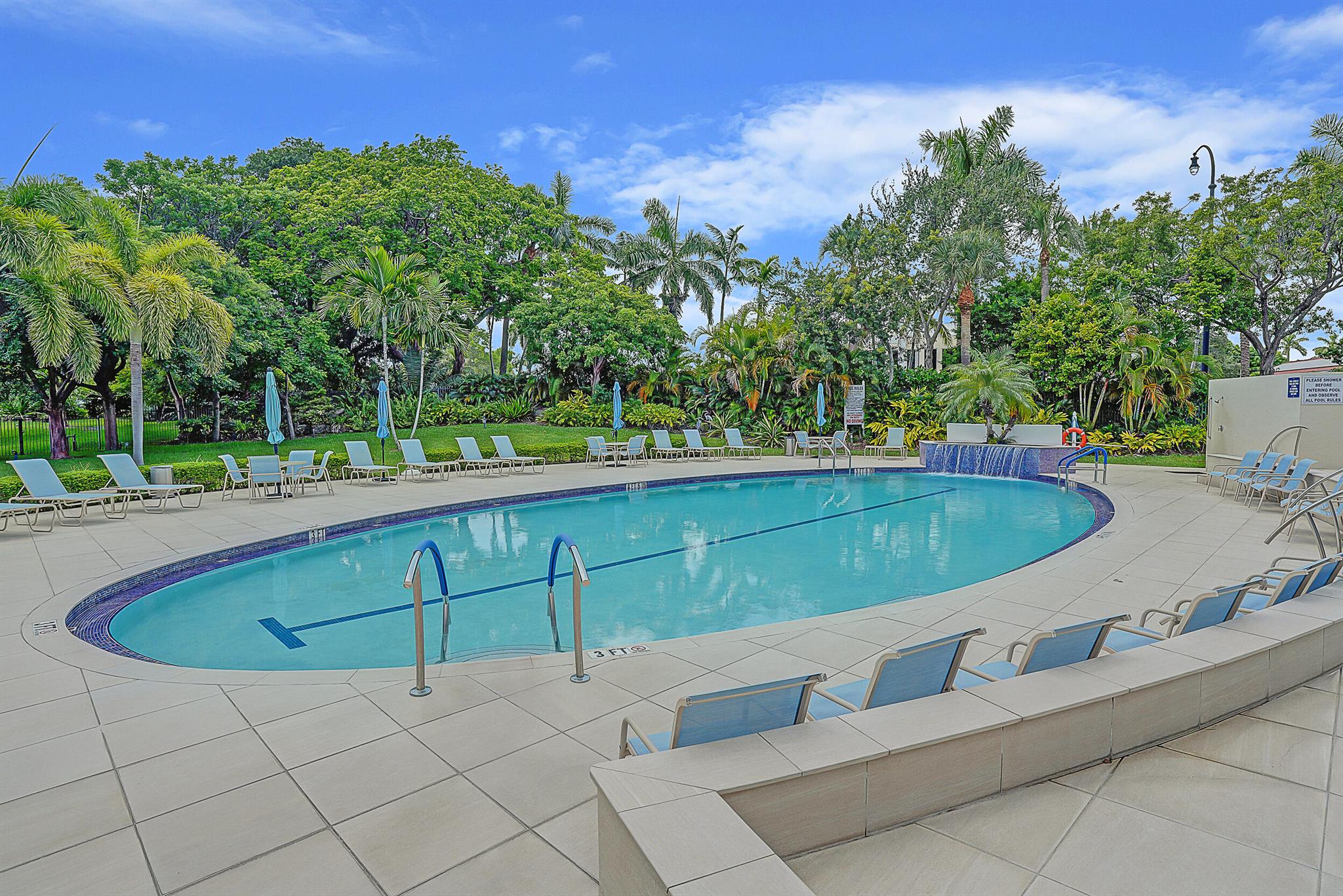 1537 E Hillsboro Boulevard 144