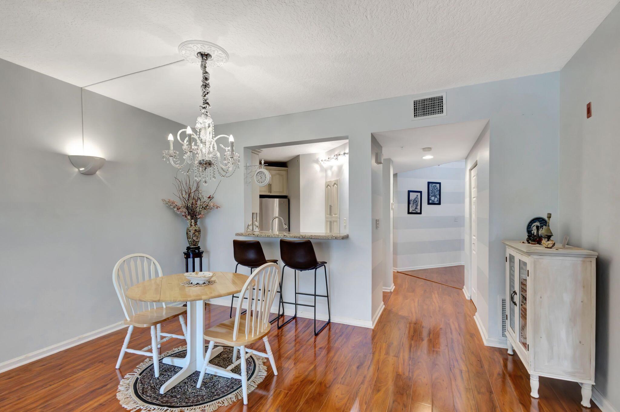 500 Uno Lago Drive 302