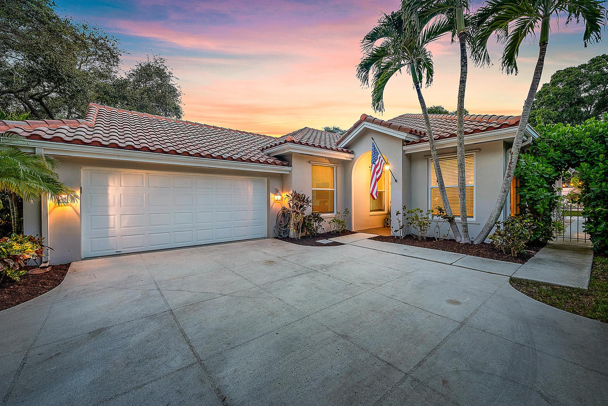 104 S Hampton Drive