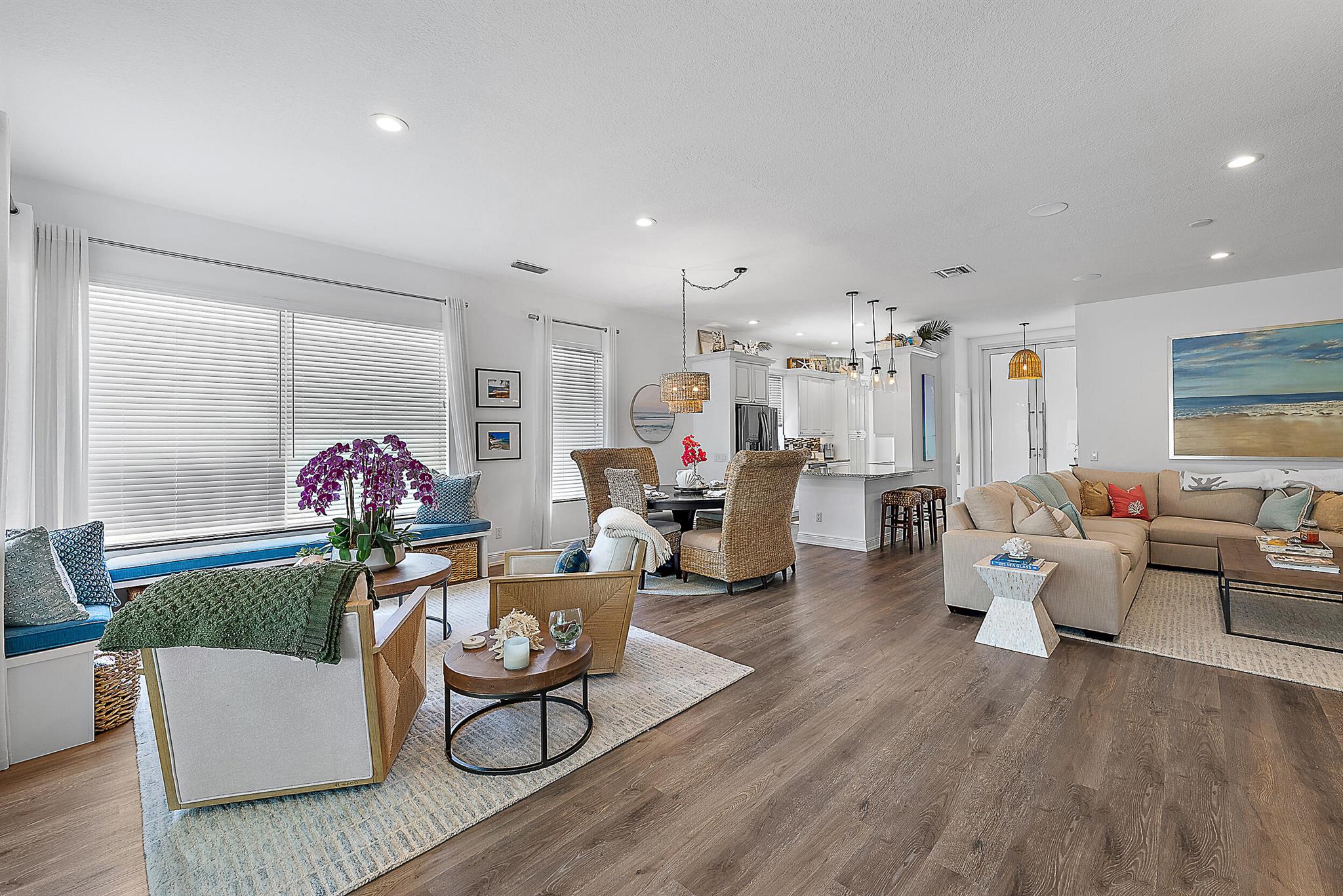 104 S Hampton Drive