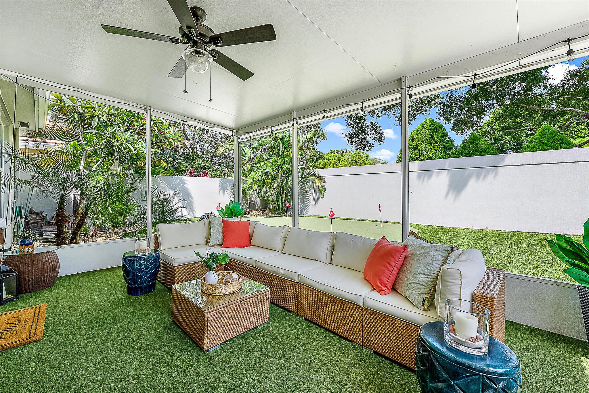 104 S Hampton Drive