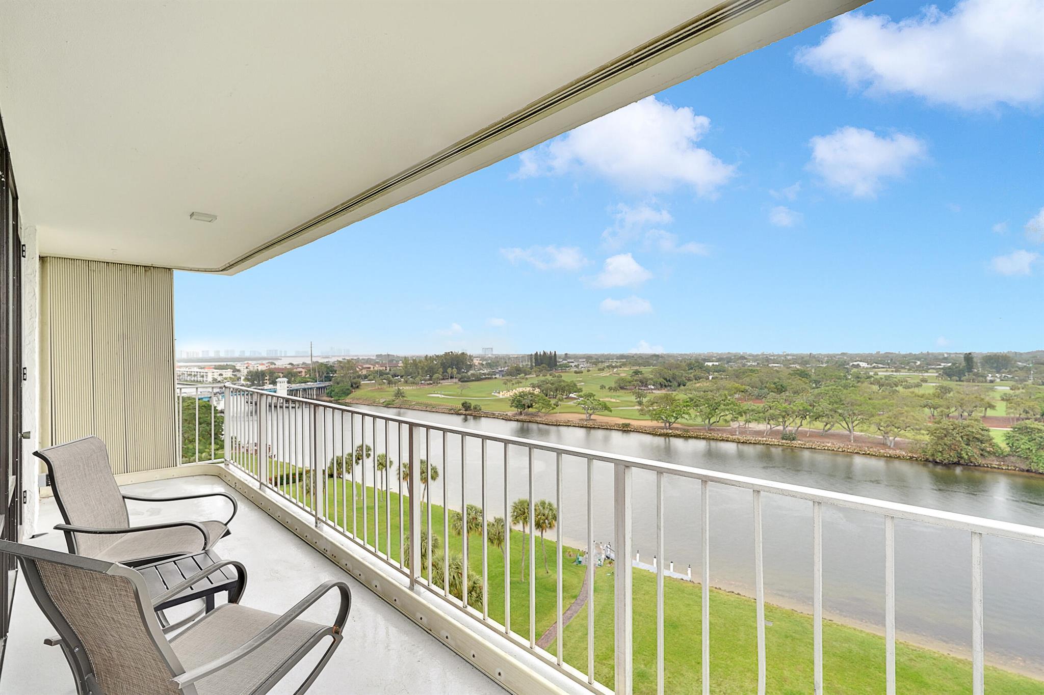 336 Golfview Road 1002