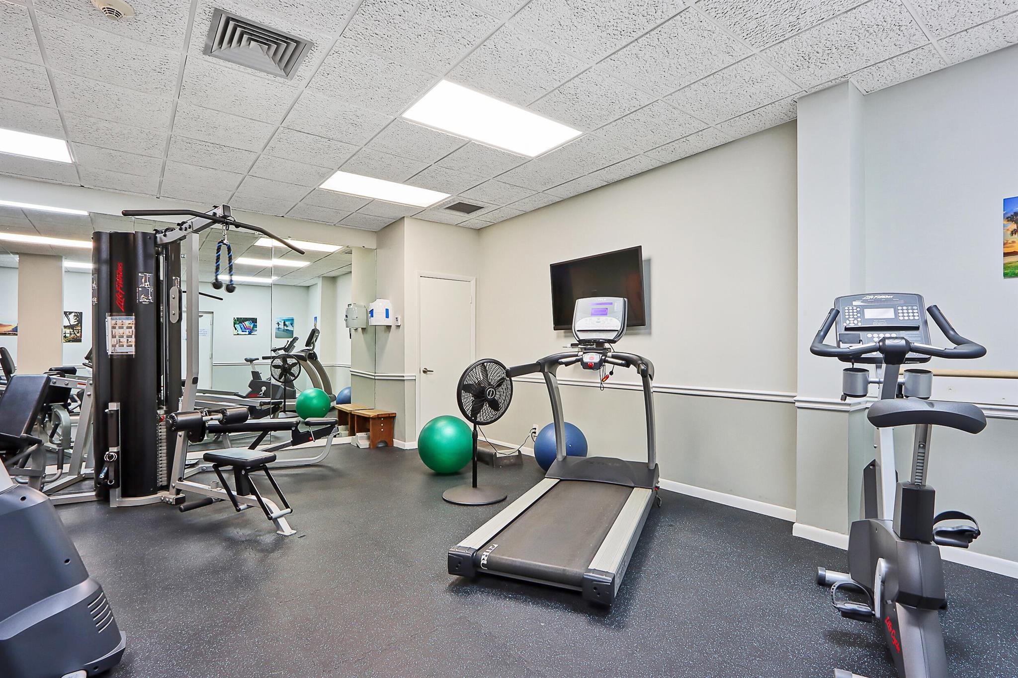336 Golfview Road 1002