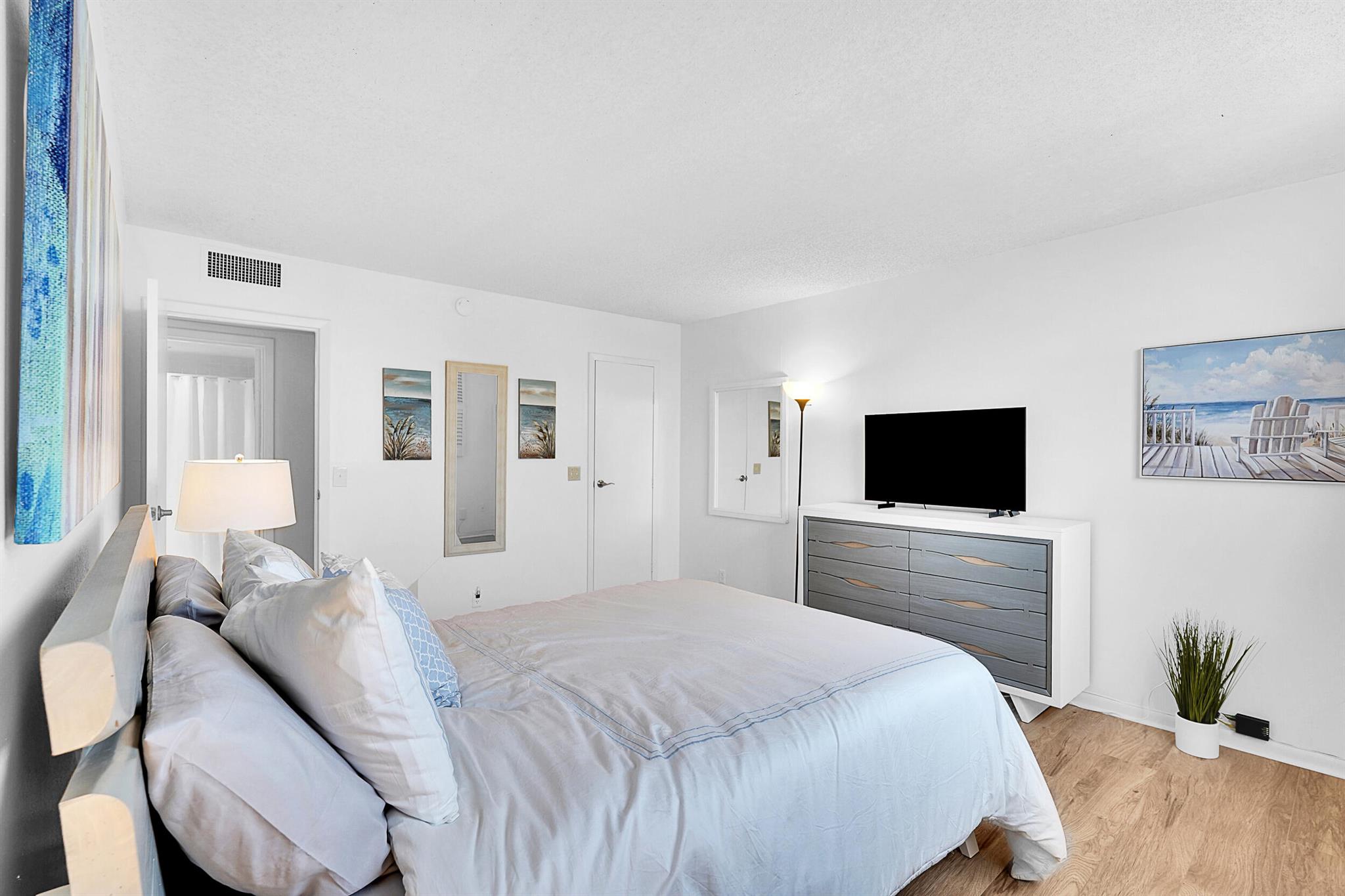 336 Golfview Road 1002