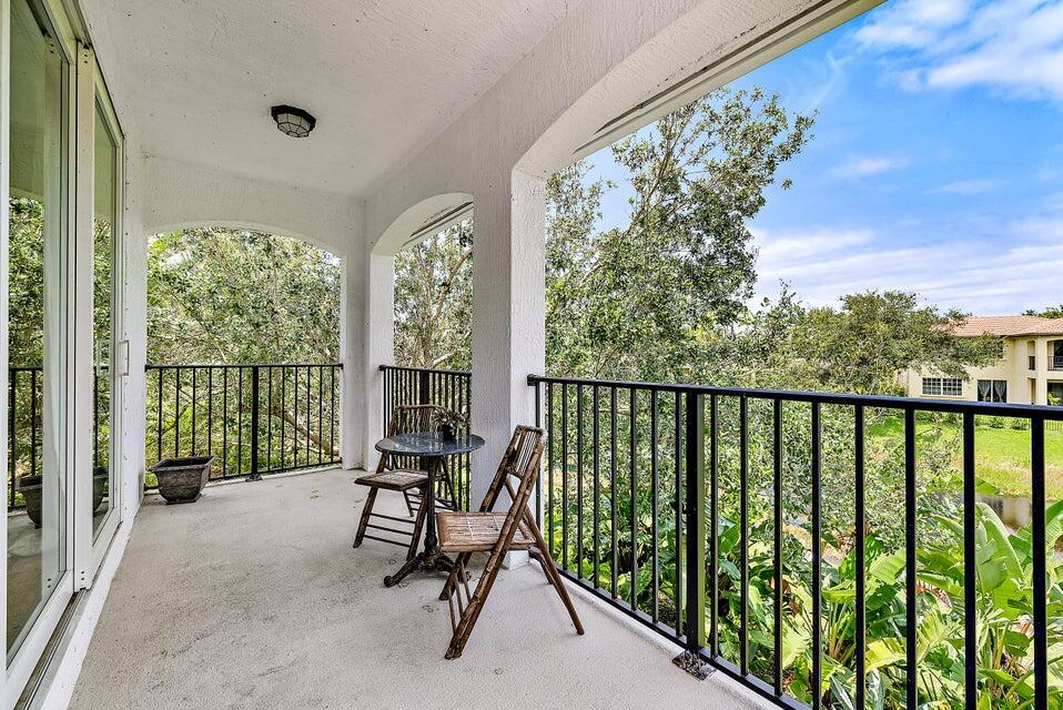 1728 Nature Court