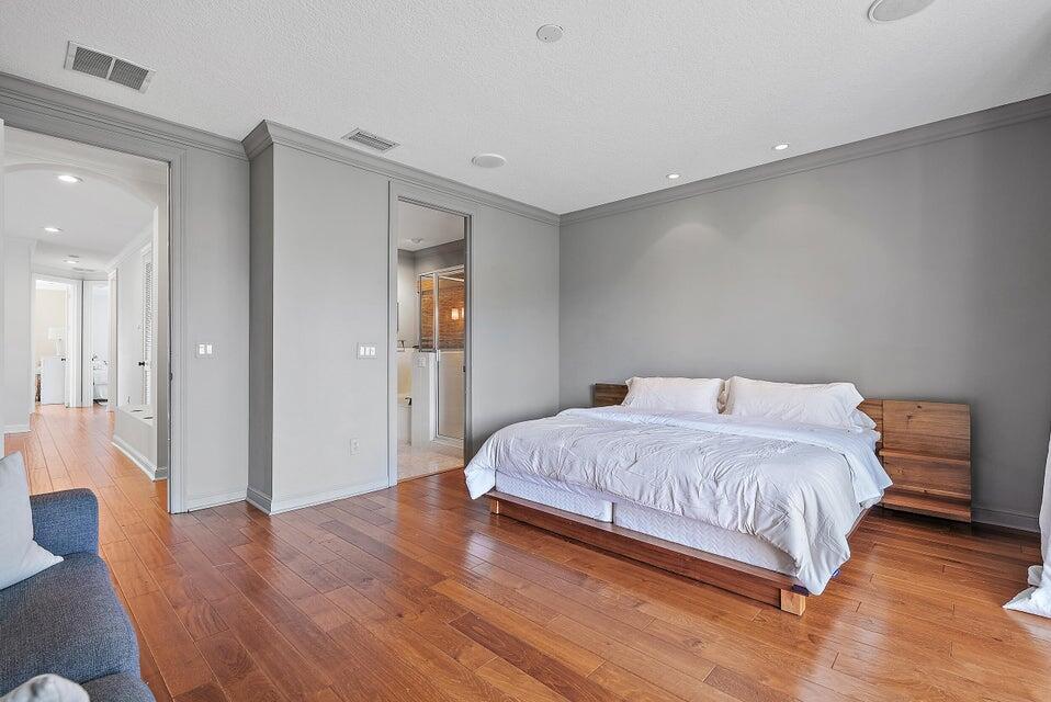 1728 Nature Court