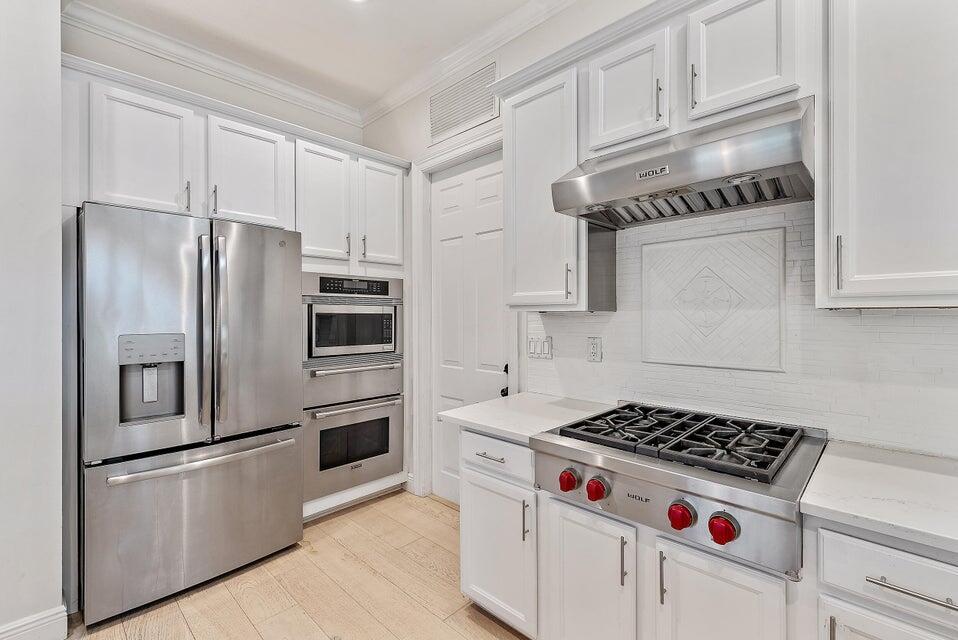 1728 Nature Court