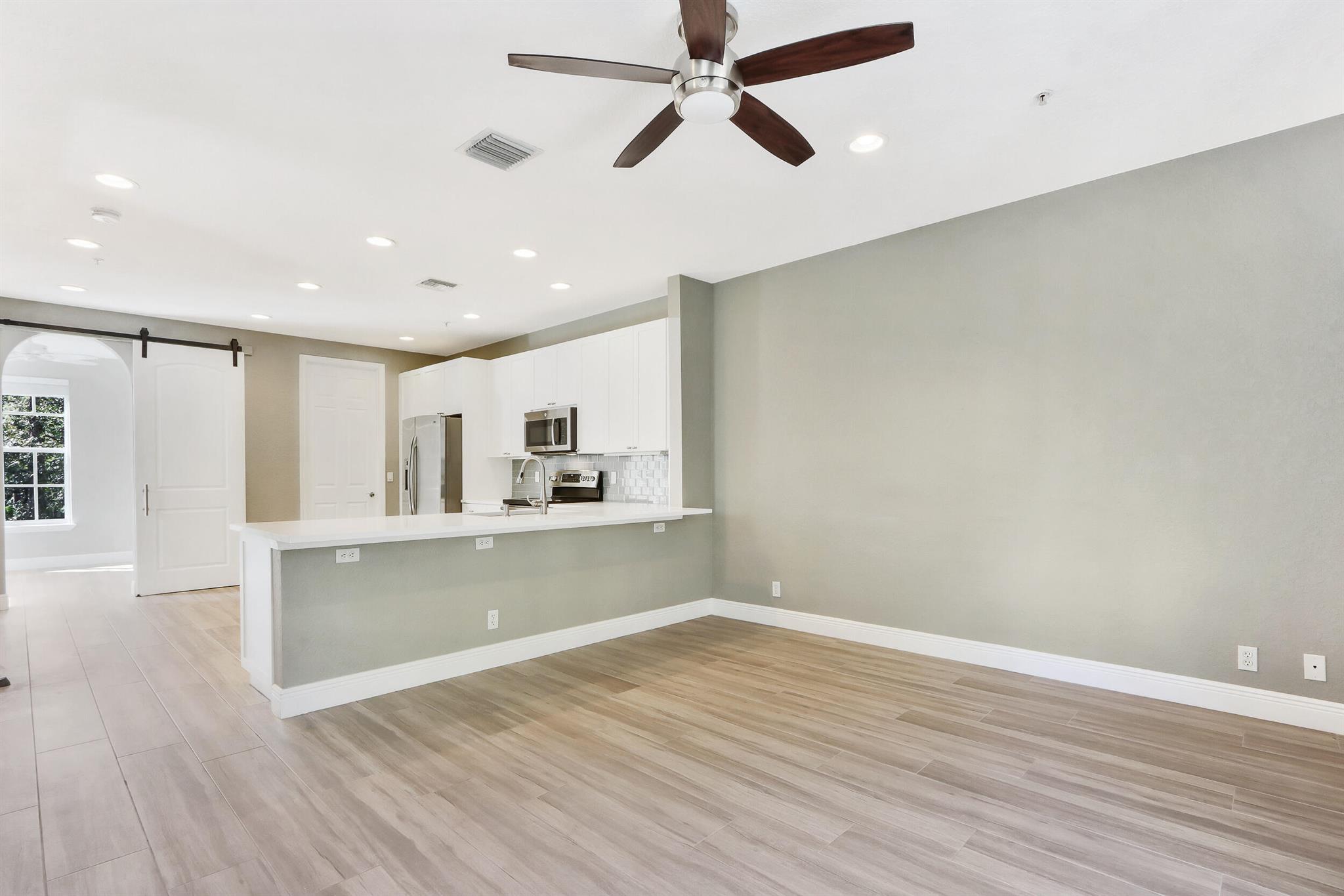 118 Jesup Lane