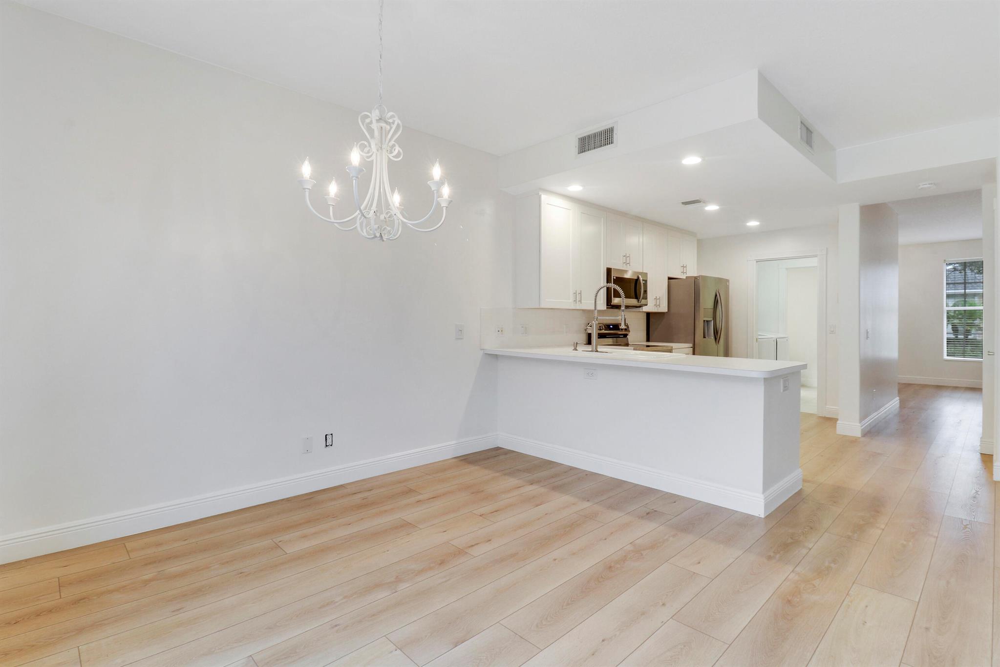 285 New Haven Boulevard