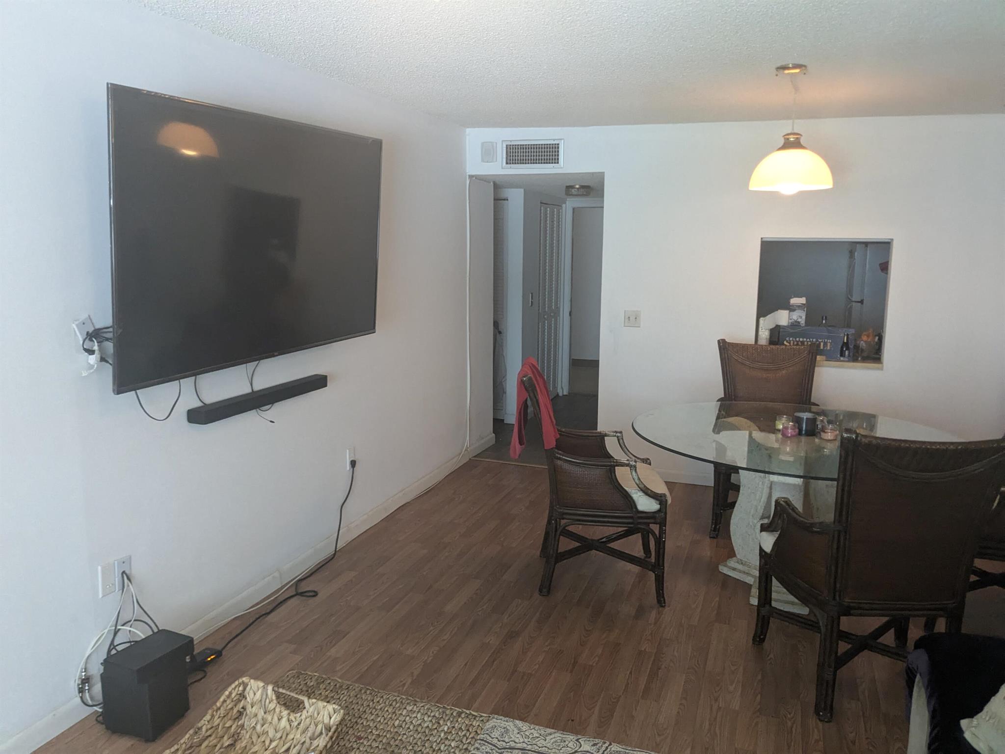 1502 S Lakeside Drive 107