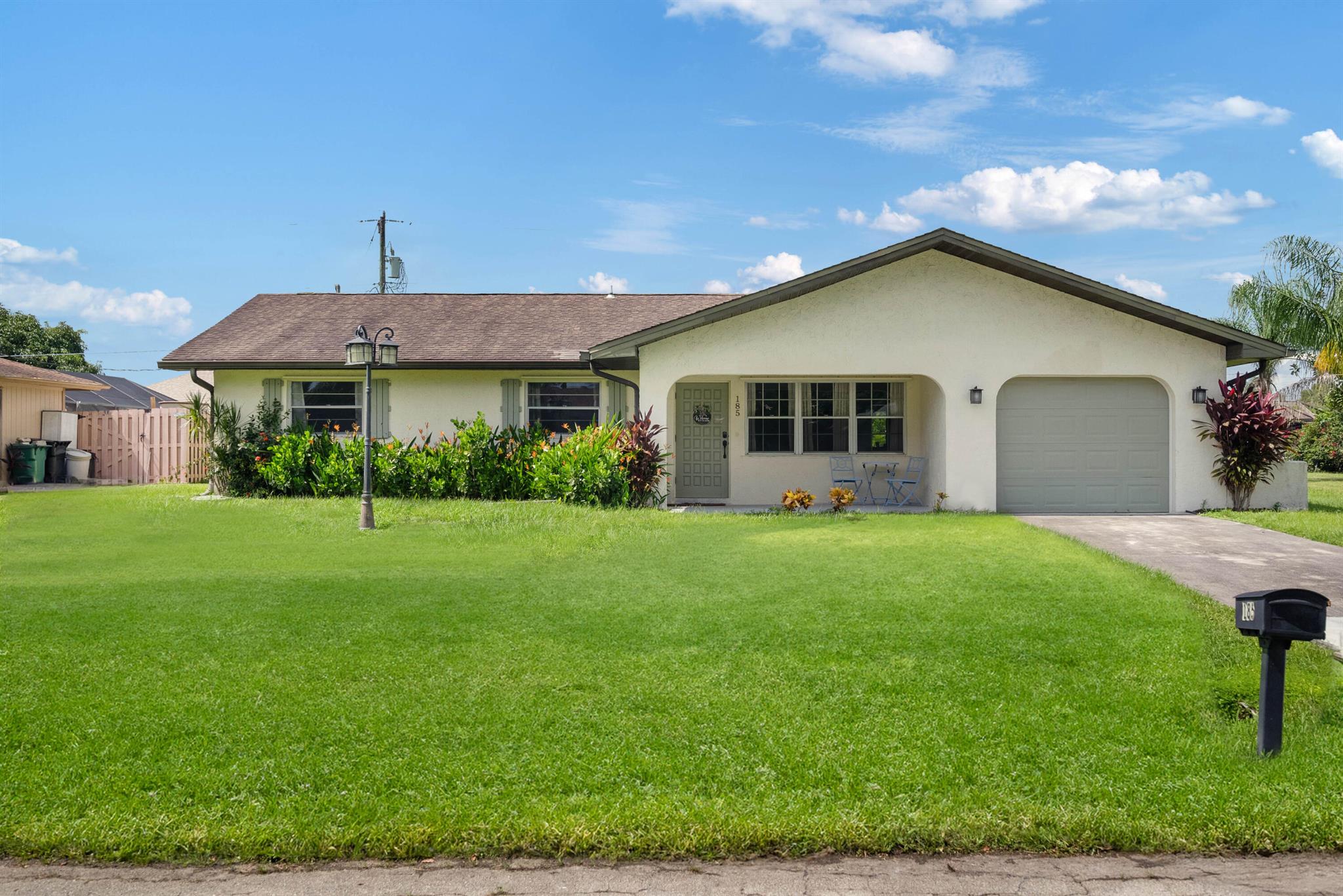 185 SE Crosspoint Drive