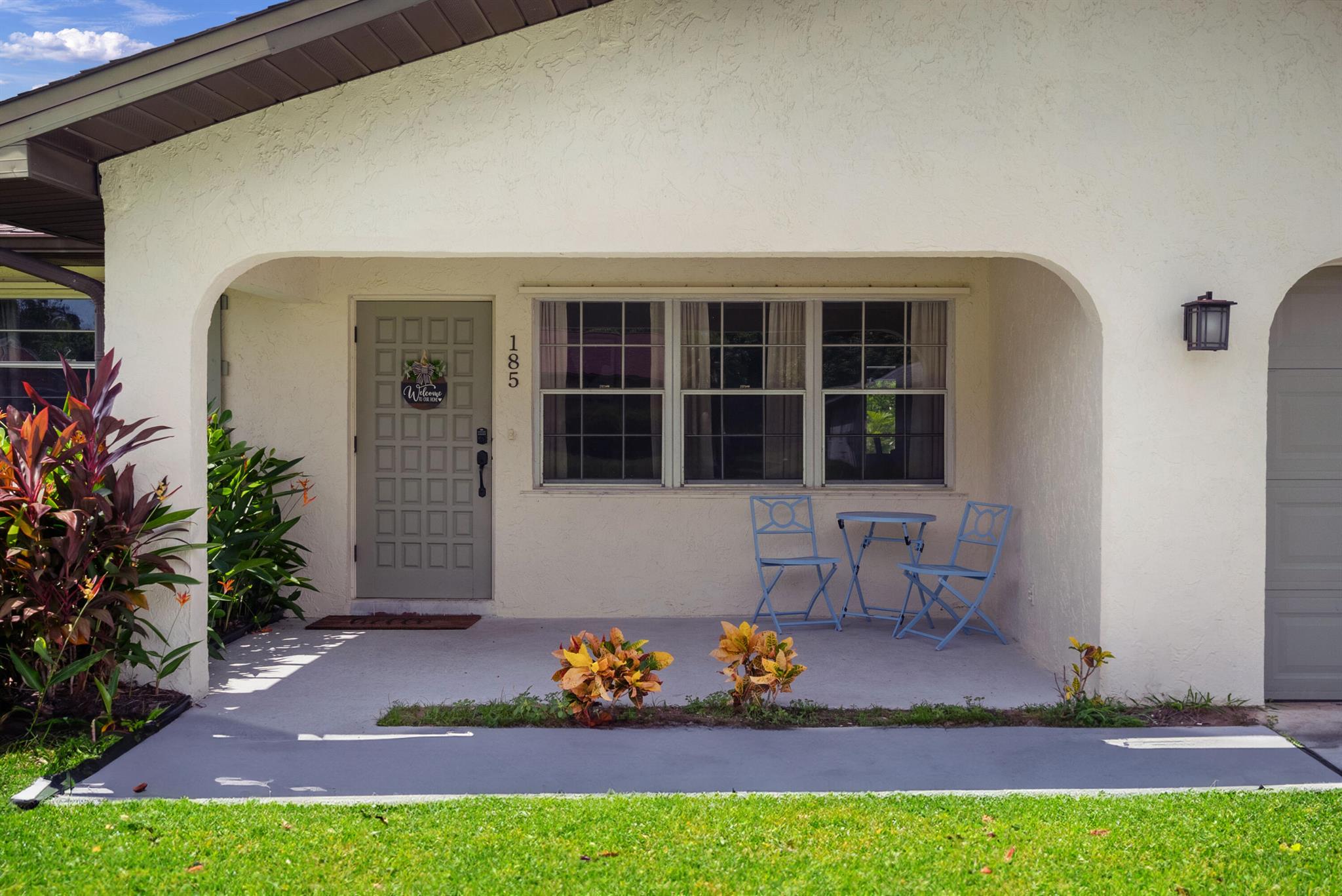 185 SE Crosspoint Drive