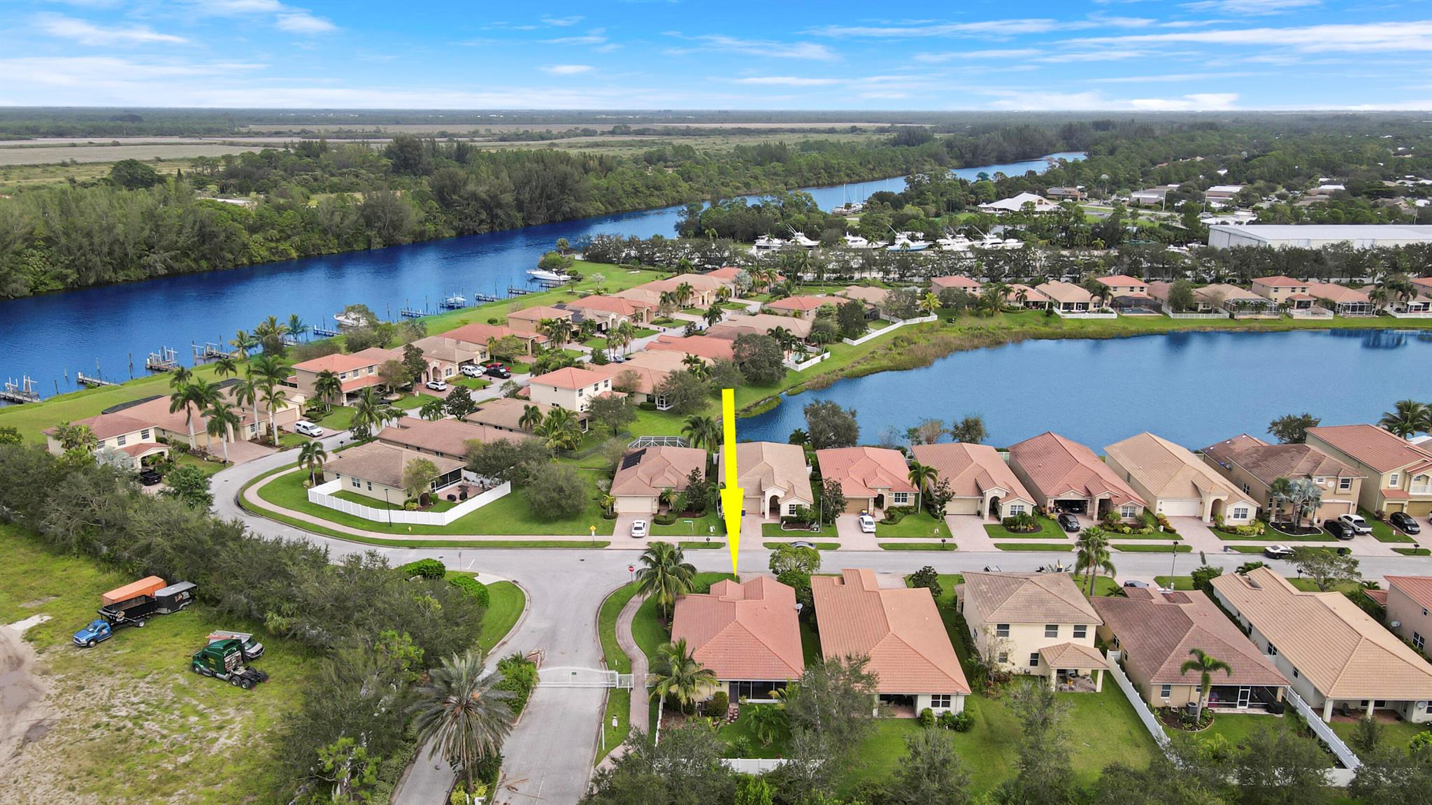 3225 SW Porpoise Circle