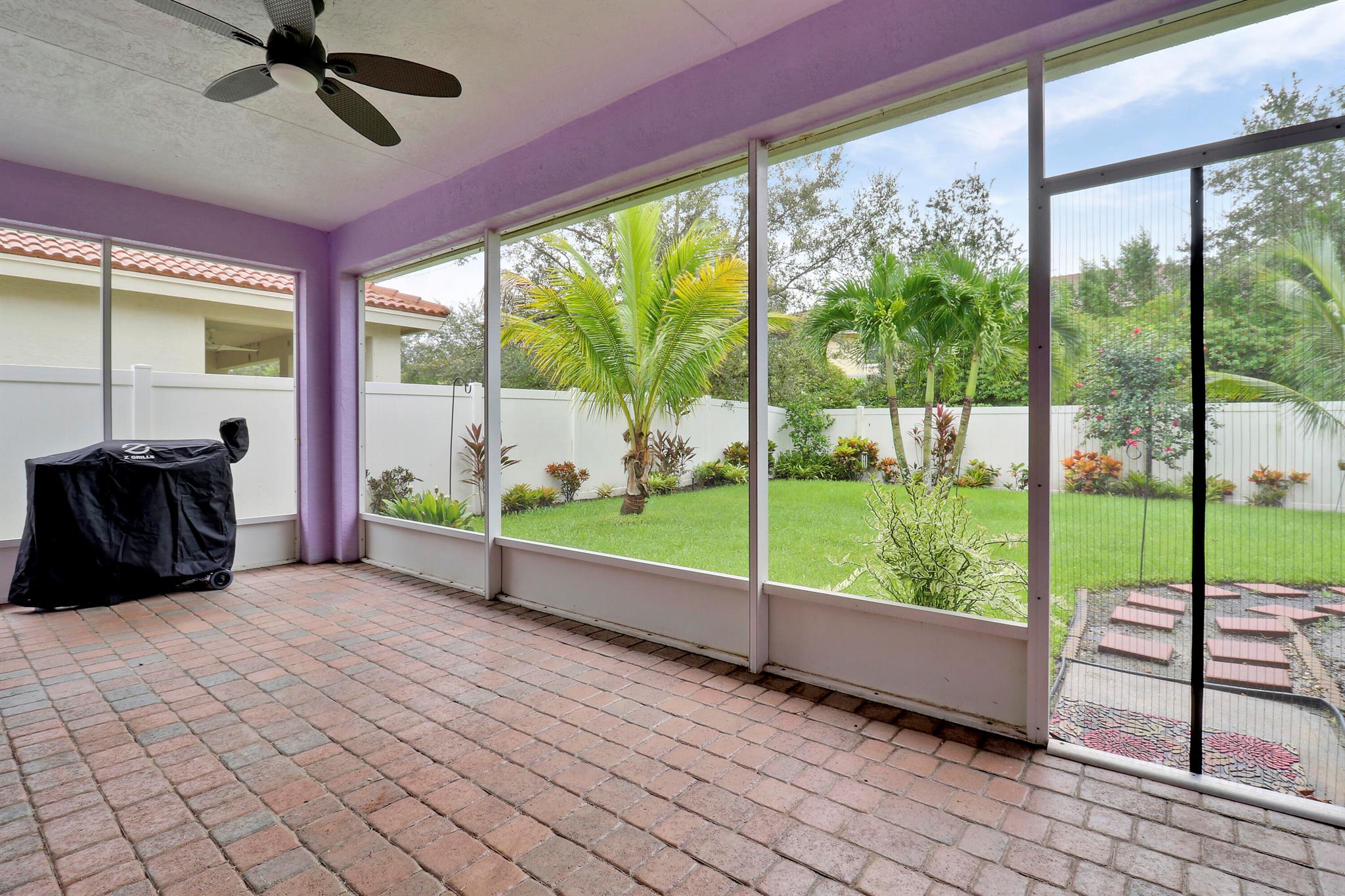 3225 SW Porpoise Circle