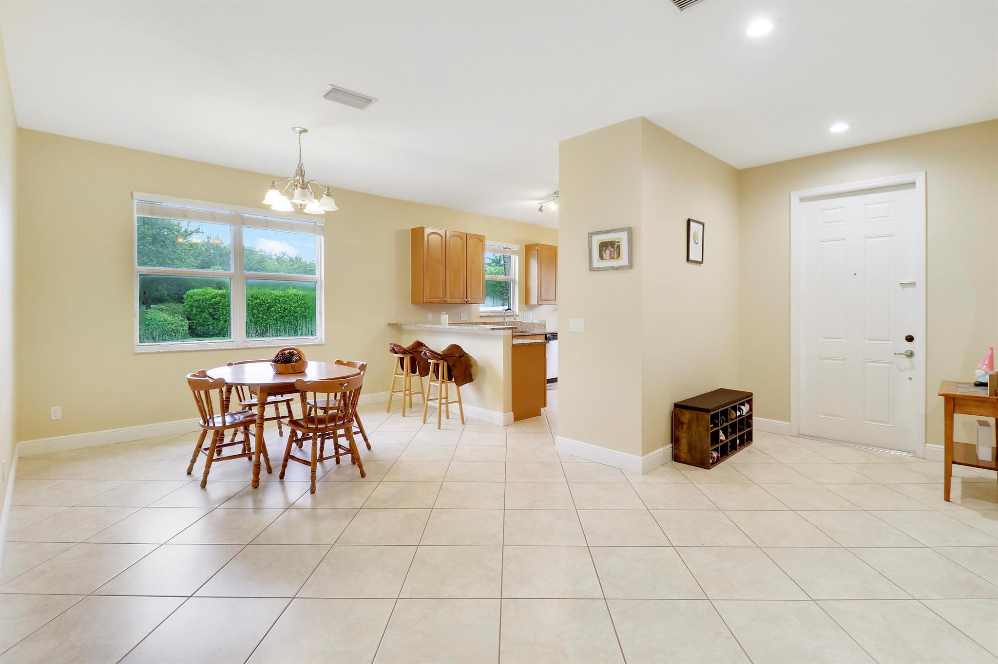 3225 SW Porpoise Circle