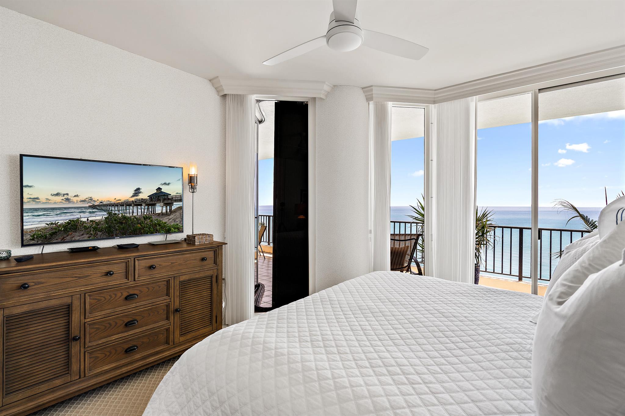 800 Ocean Drive 1004