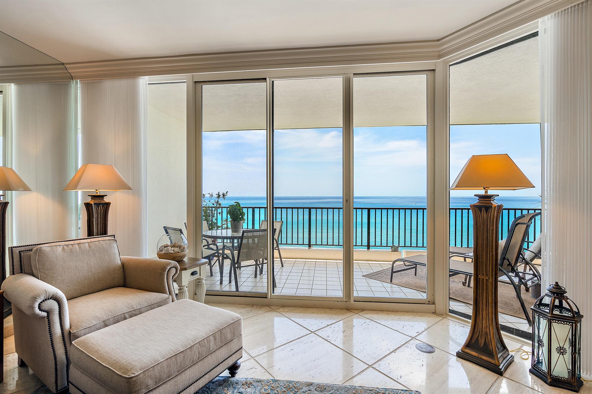 800 Ocean Drive 1004