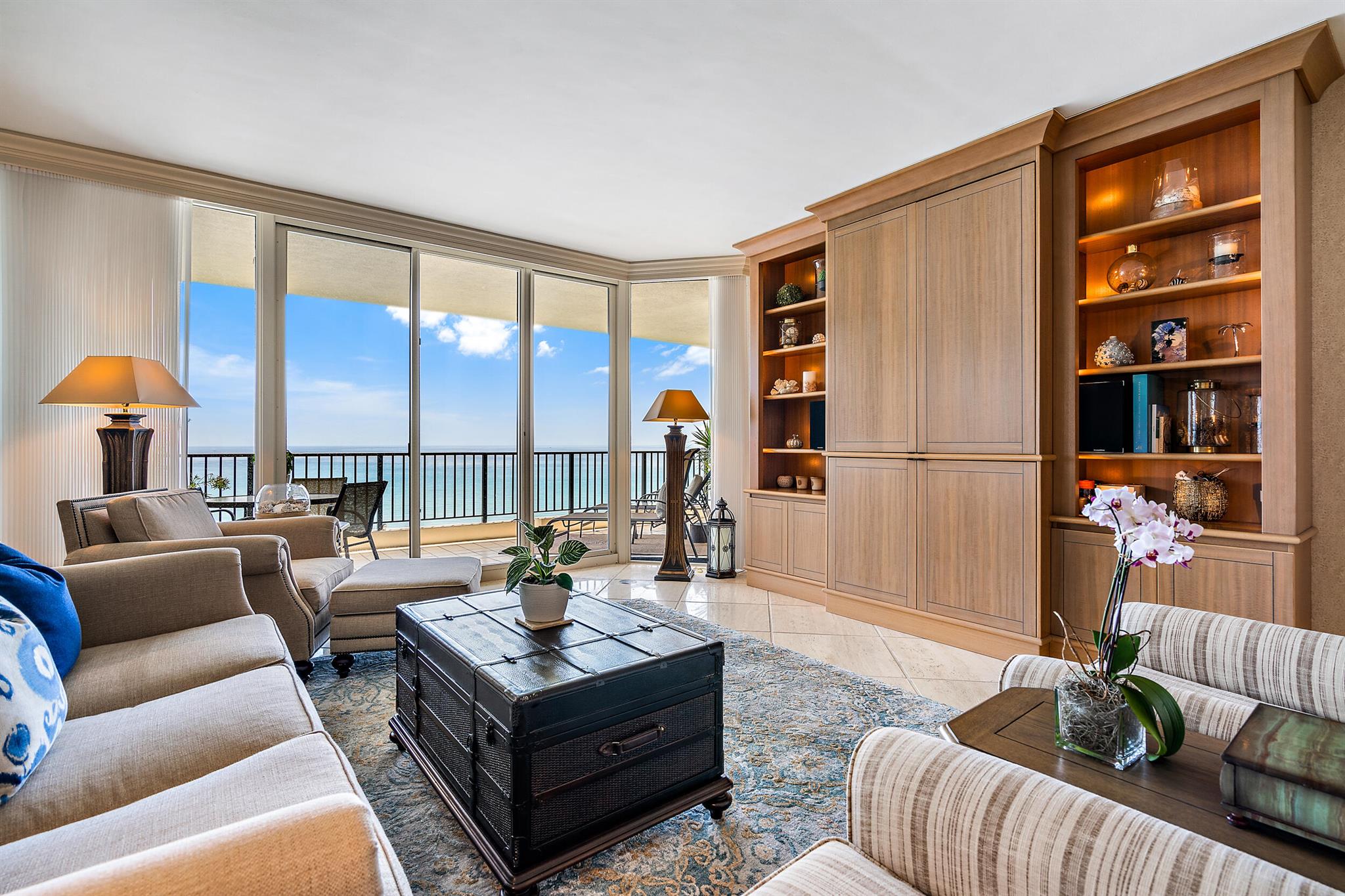 800 Ocean Drive 1004