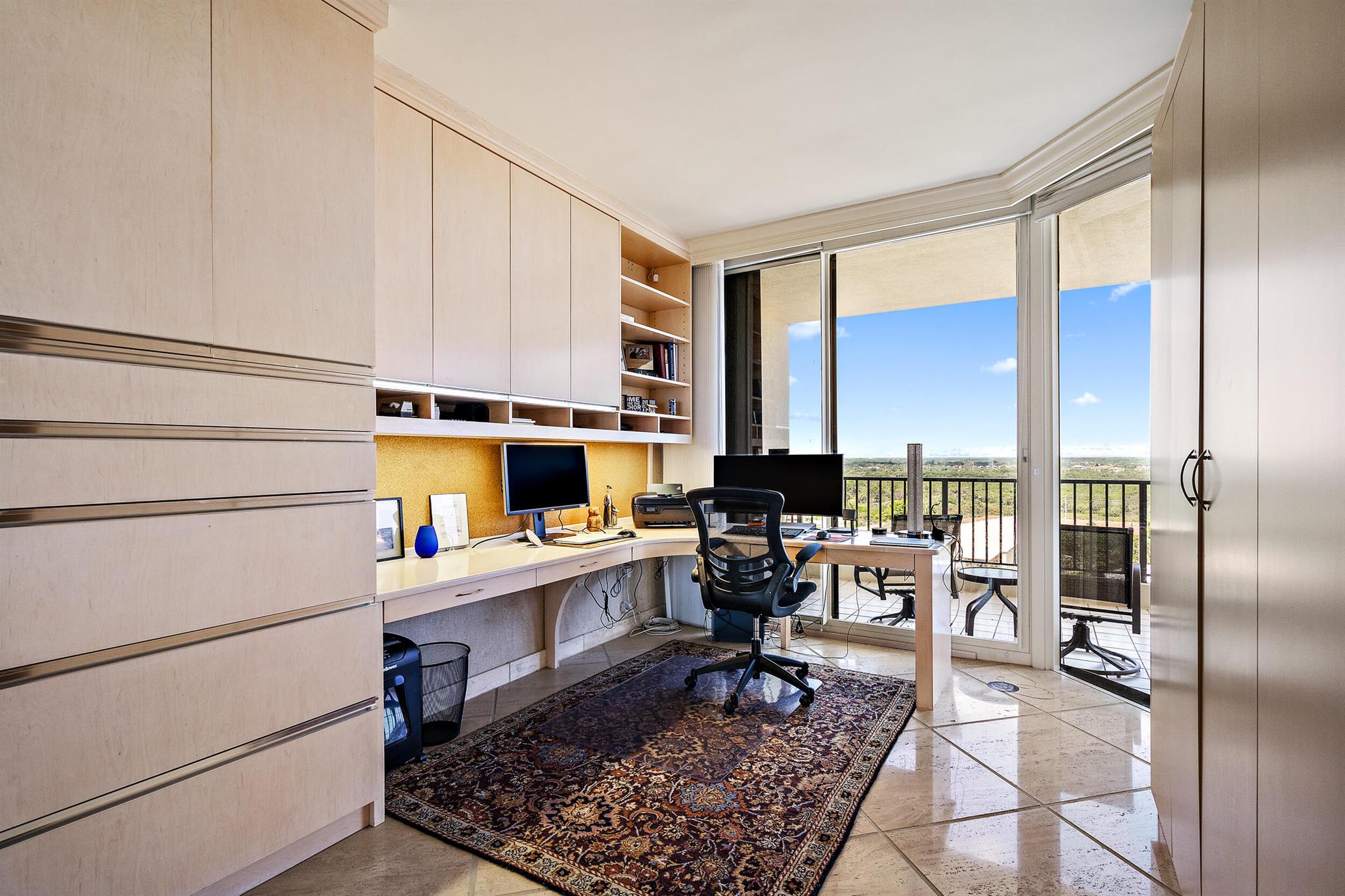 800 Ocean Drive 1004
