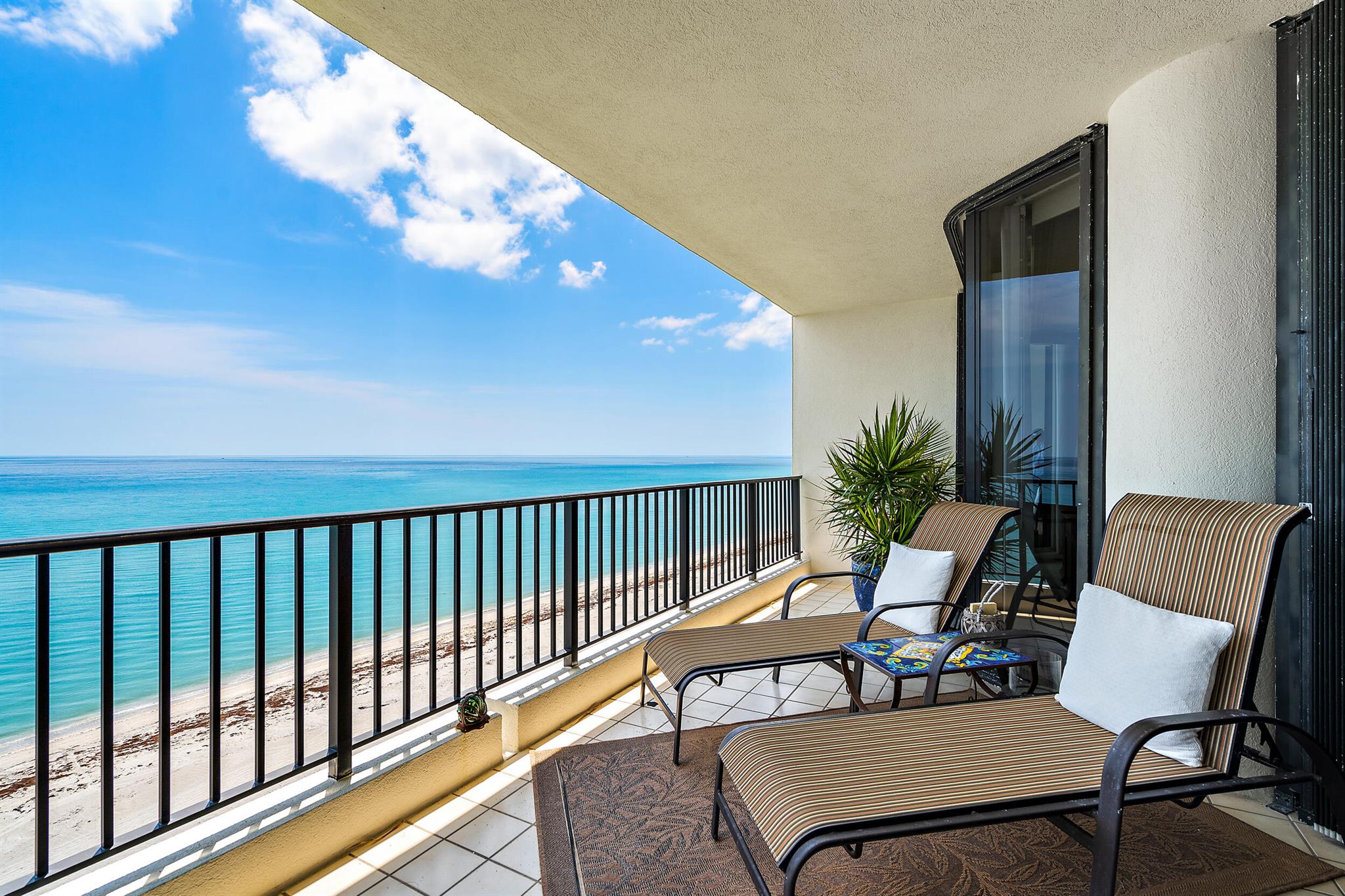 800 Ocean Drive 1004
