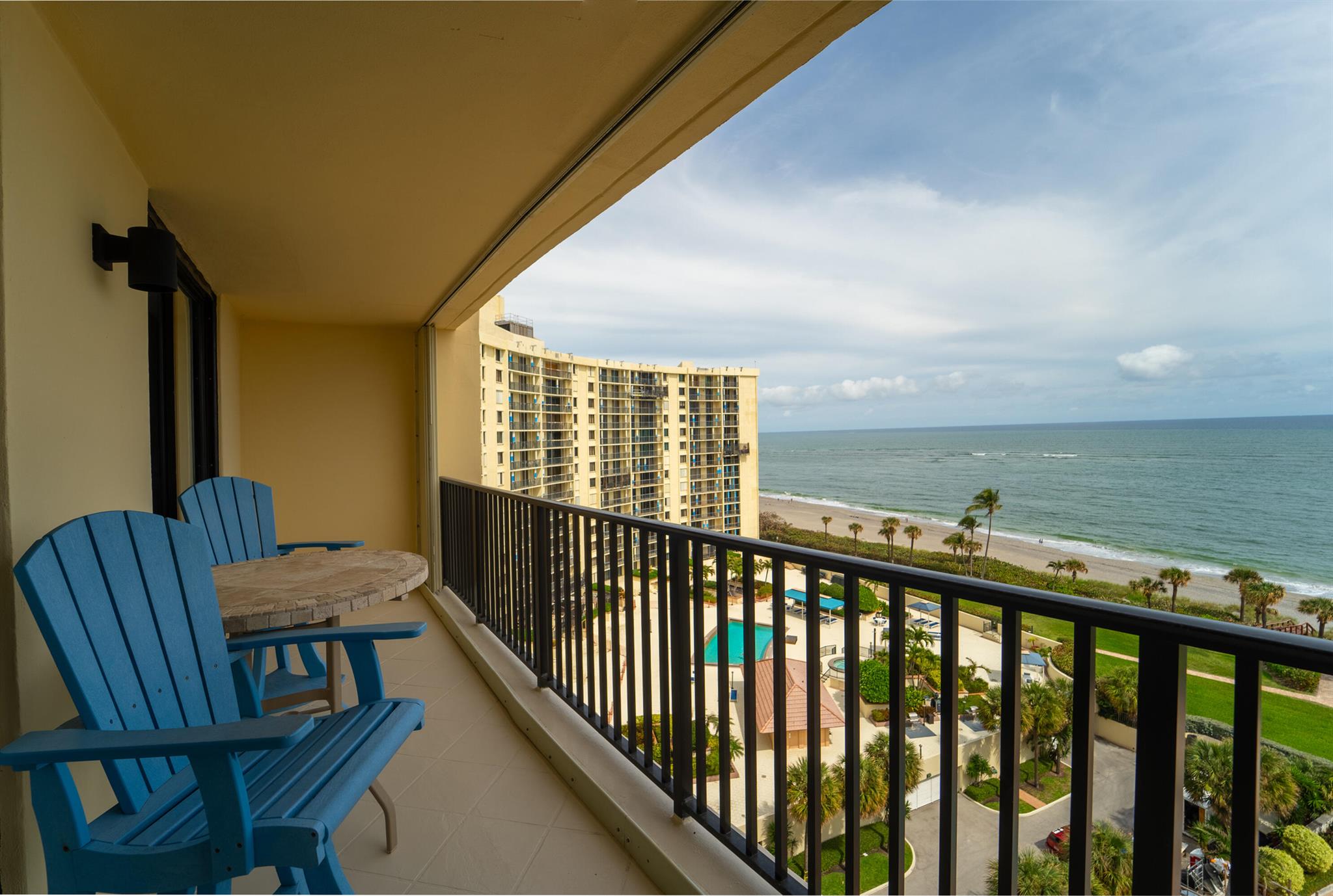 300 Ocean Trail Way 1009