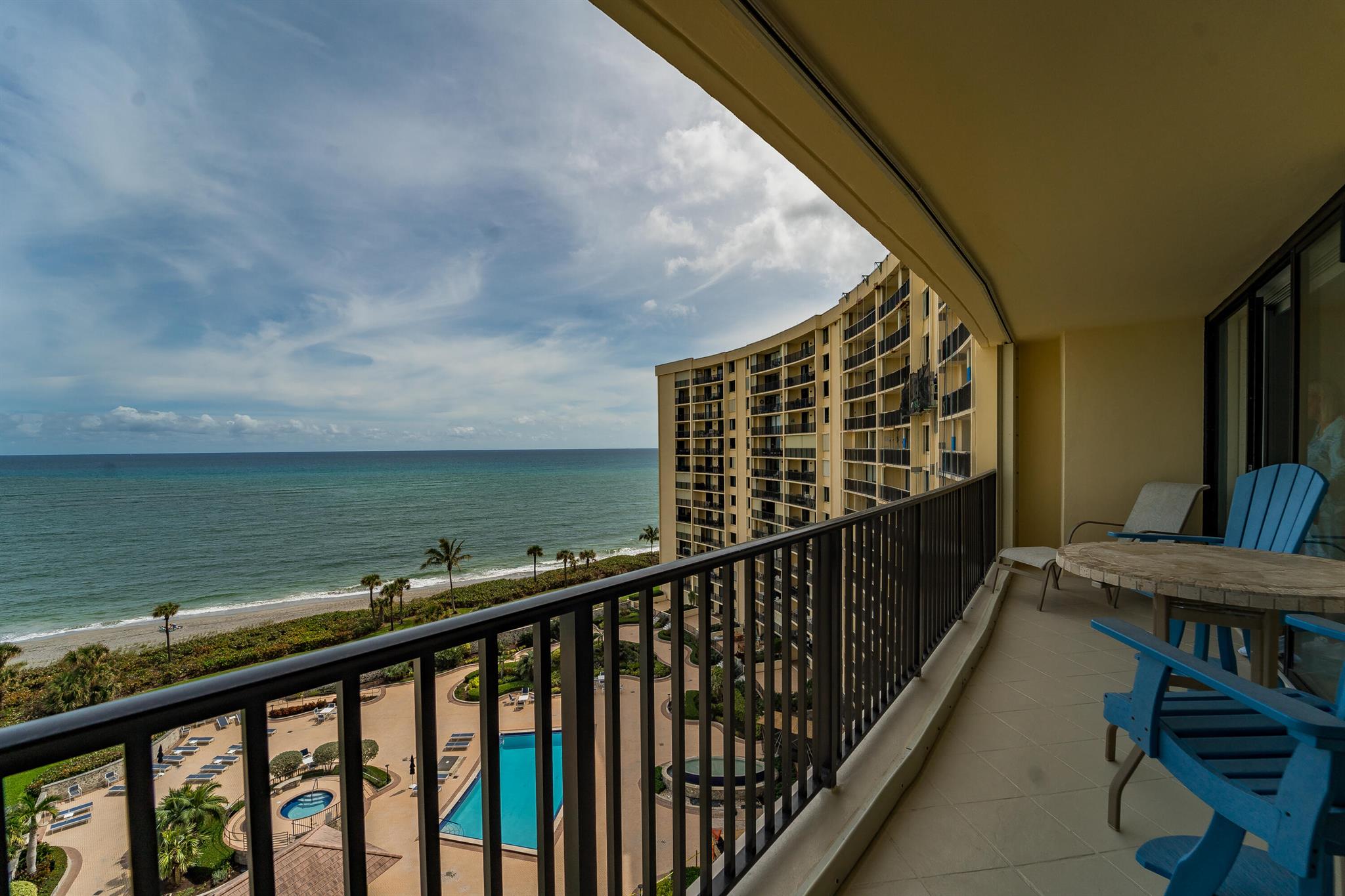 300 Ocean Trail Way 1009