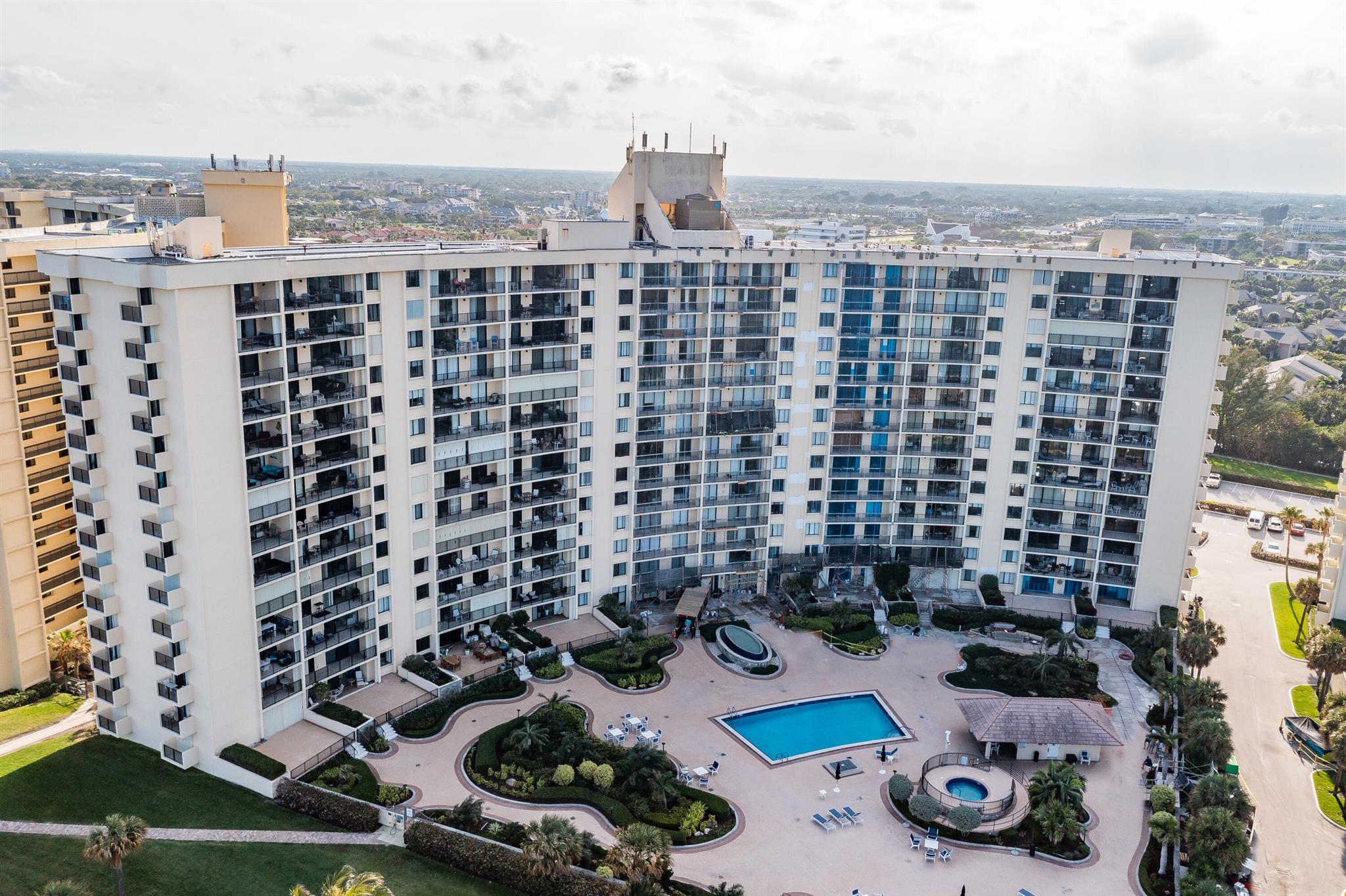 300 Ocean Trail Way 1009