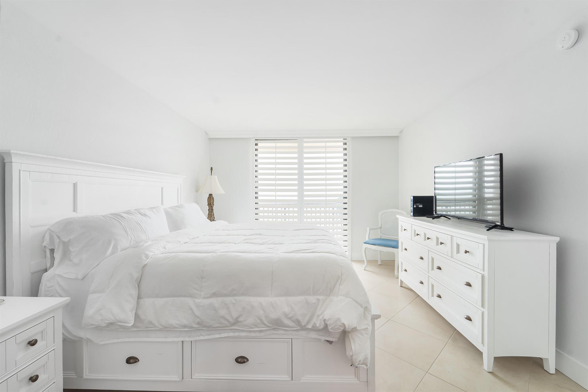 300 Ocean Trail Way 1009