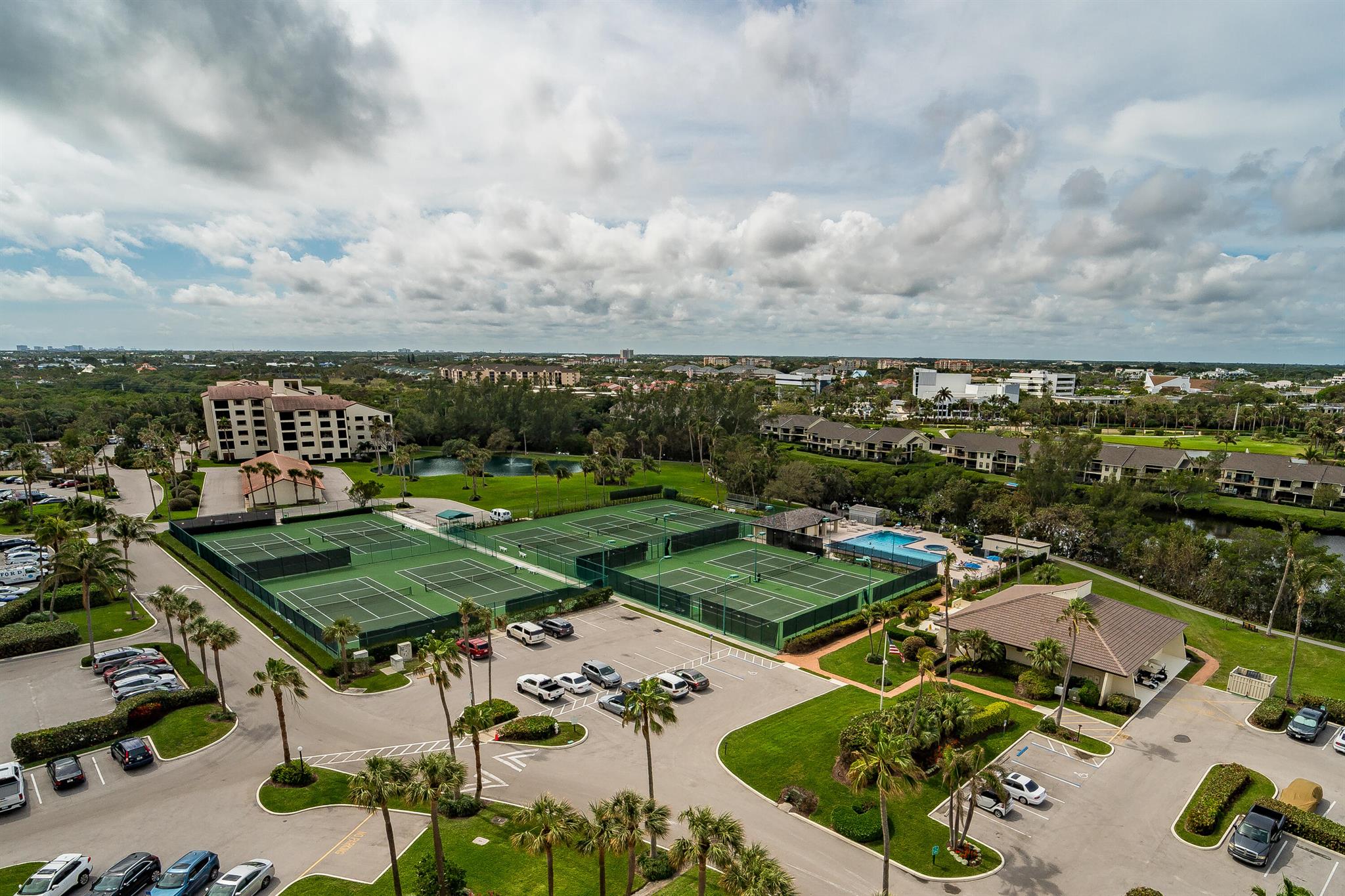 300 Ocean Trail Way 1009
