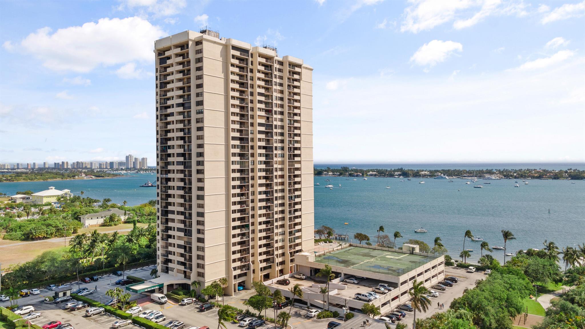 5600 N Flagler Drive 305