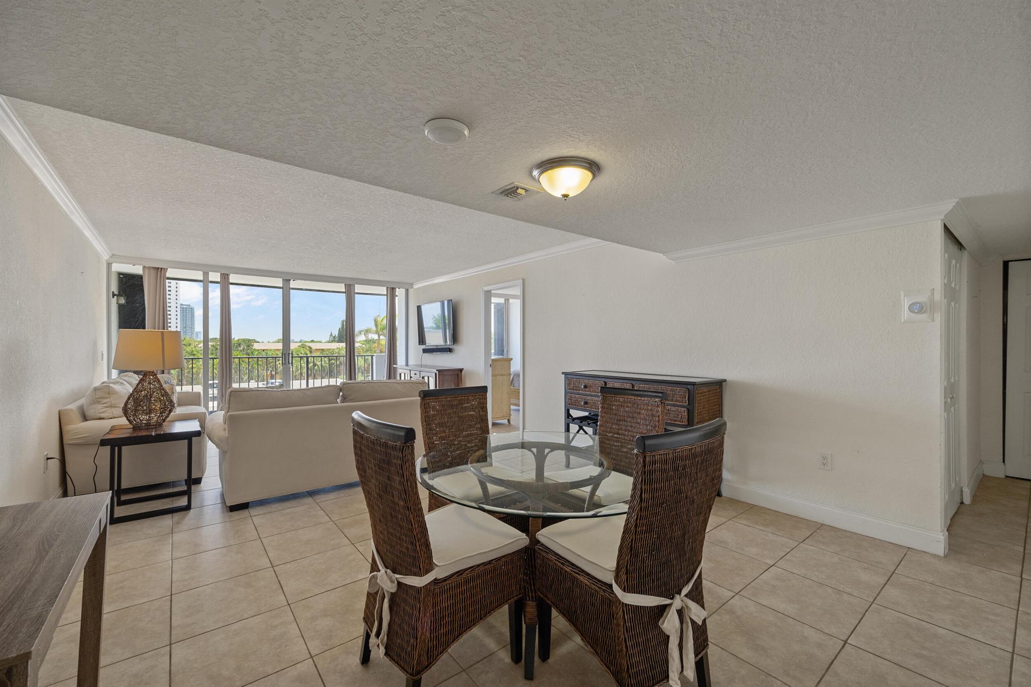 5600 N Flagler Drive 305