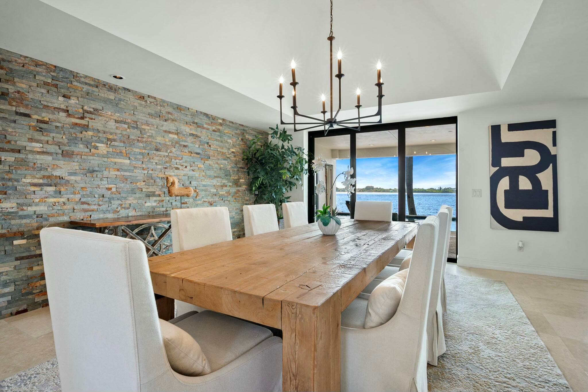 10 Yacht Club Place