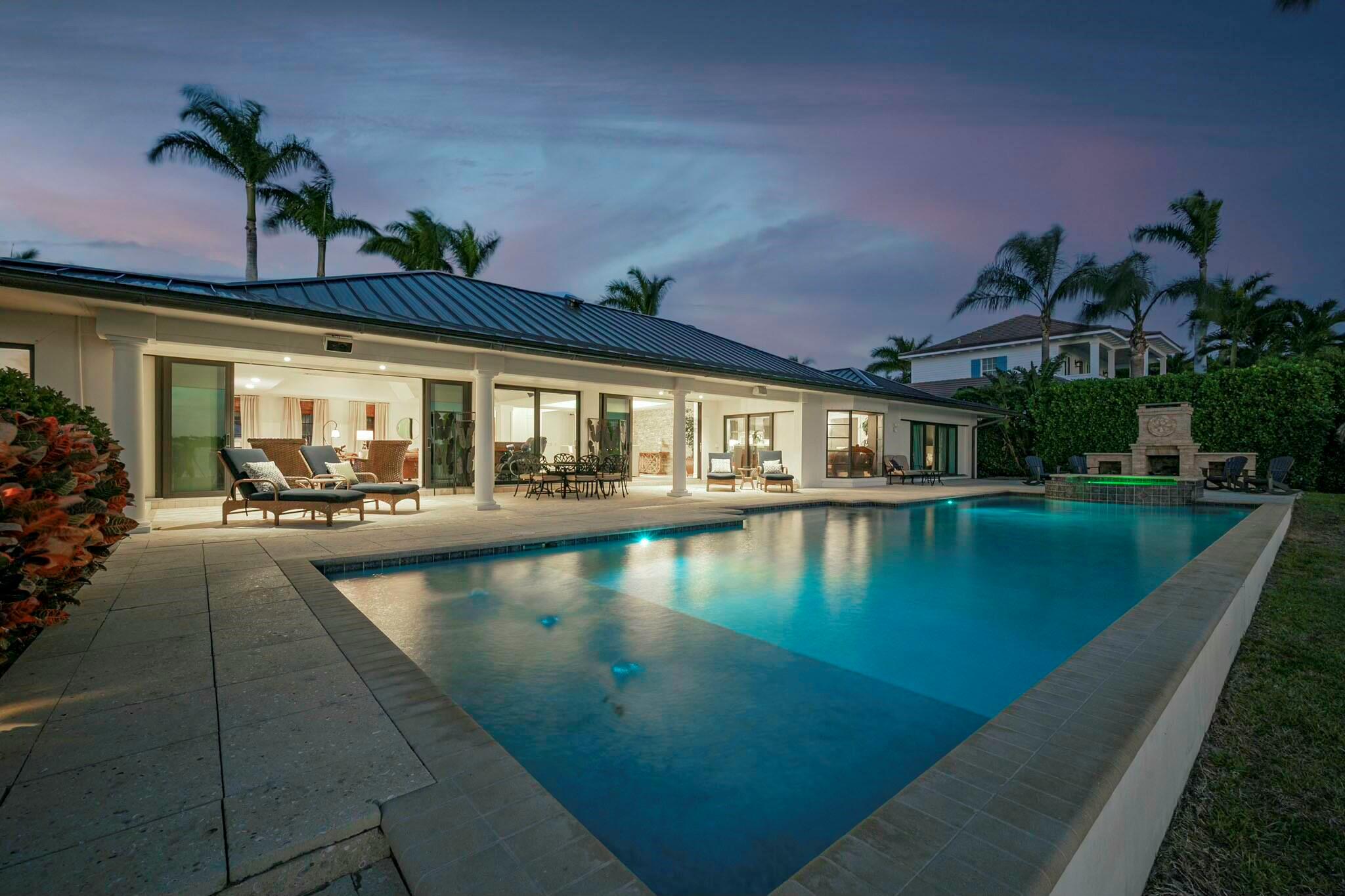 10 Yacht Club Place