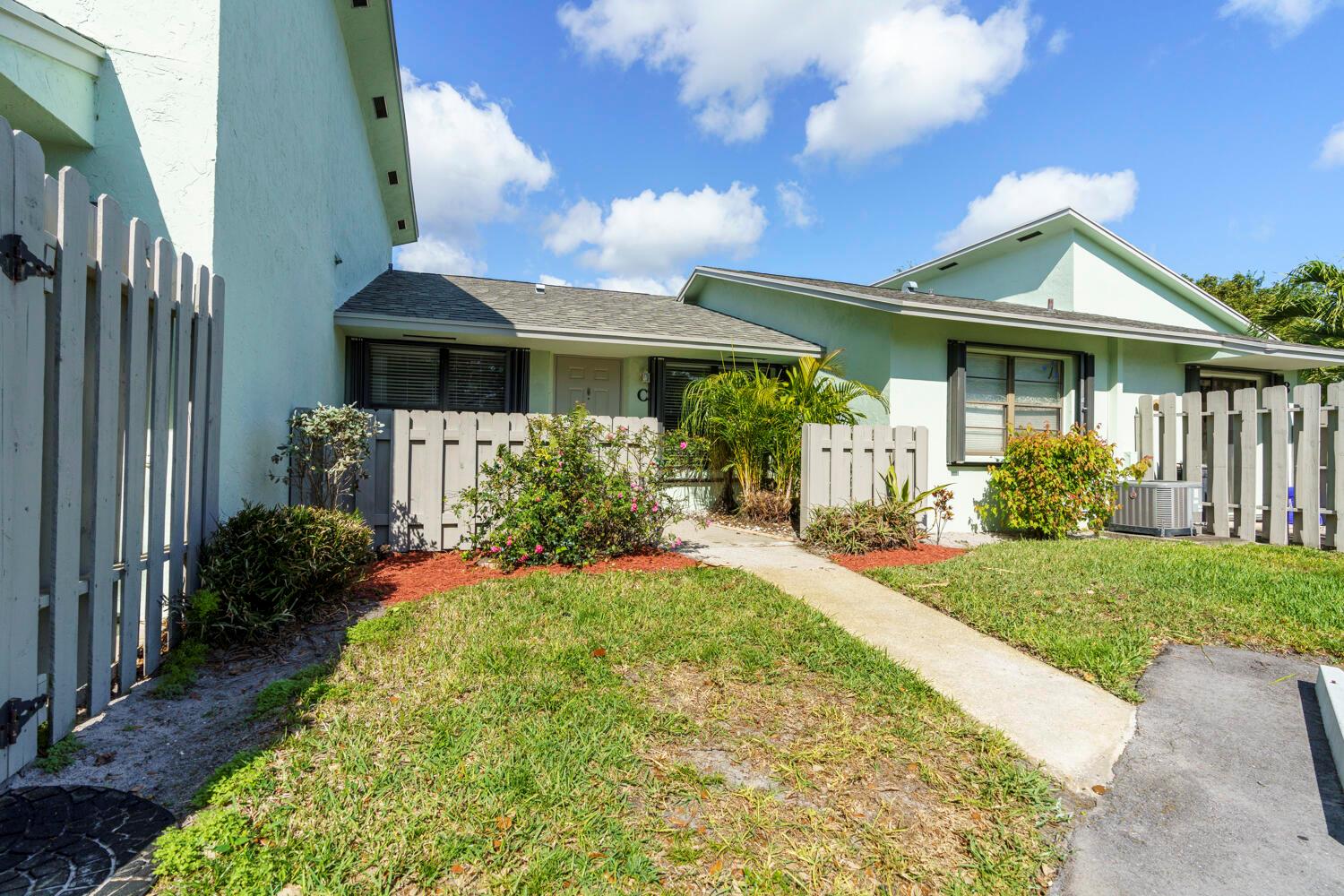 431 Lakes Boulevard 2120 C