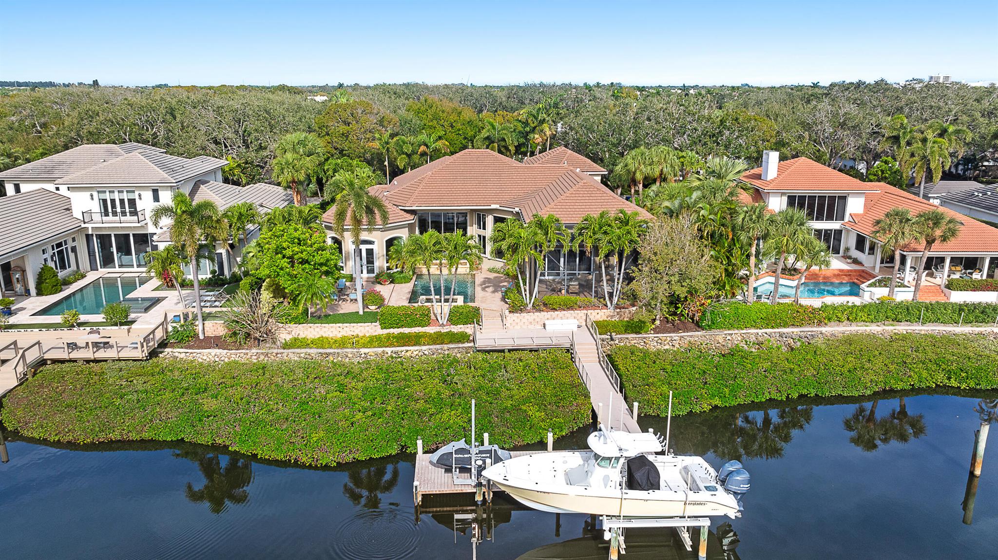 139 Commodore Drive