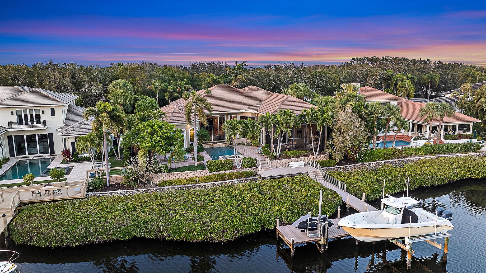 139 Commodore Drive