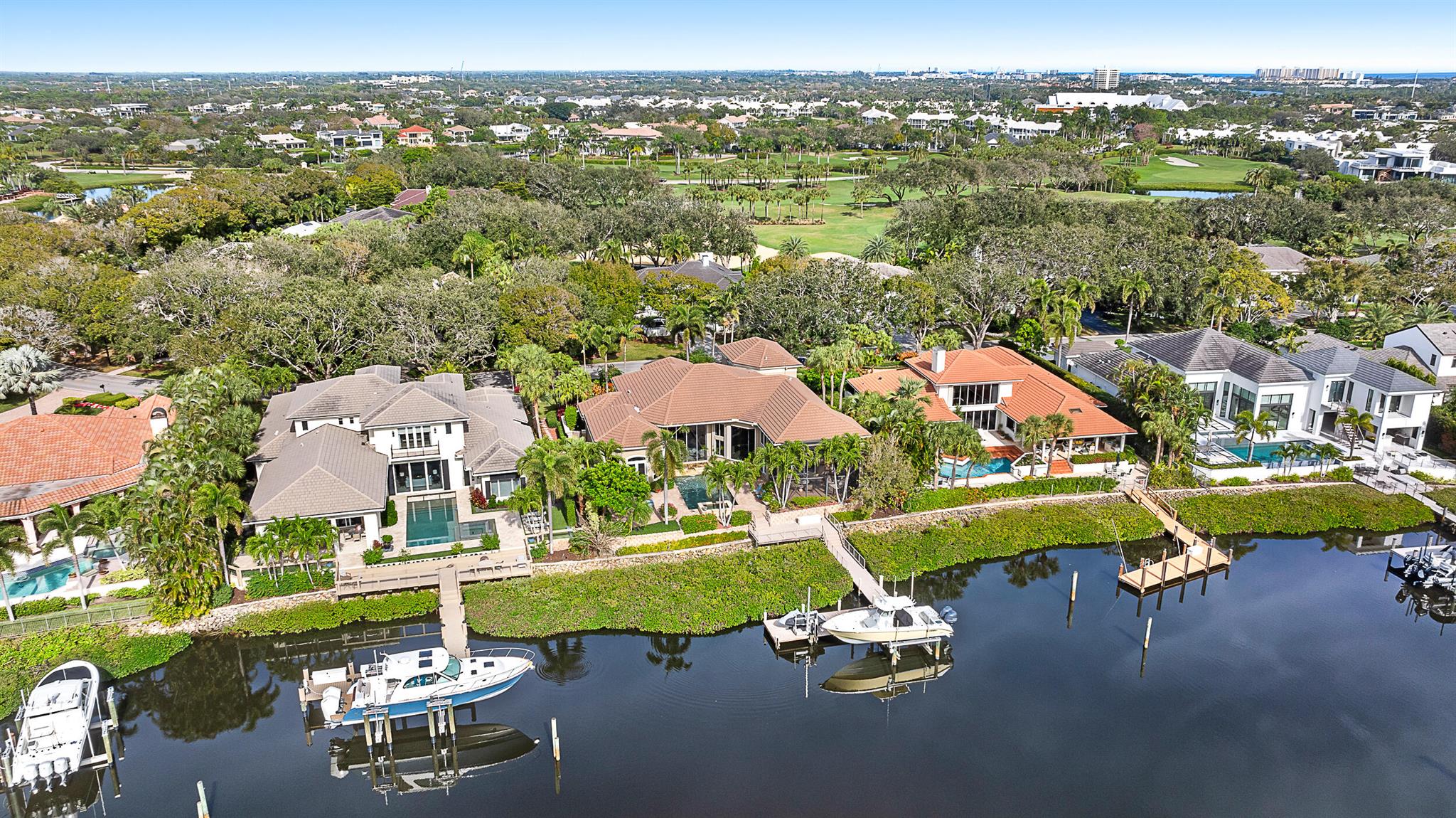 139 Commodore Drive