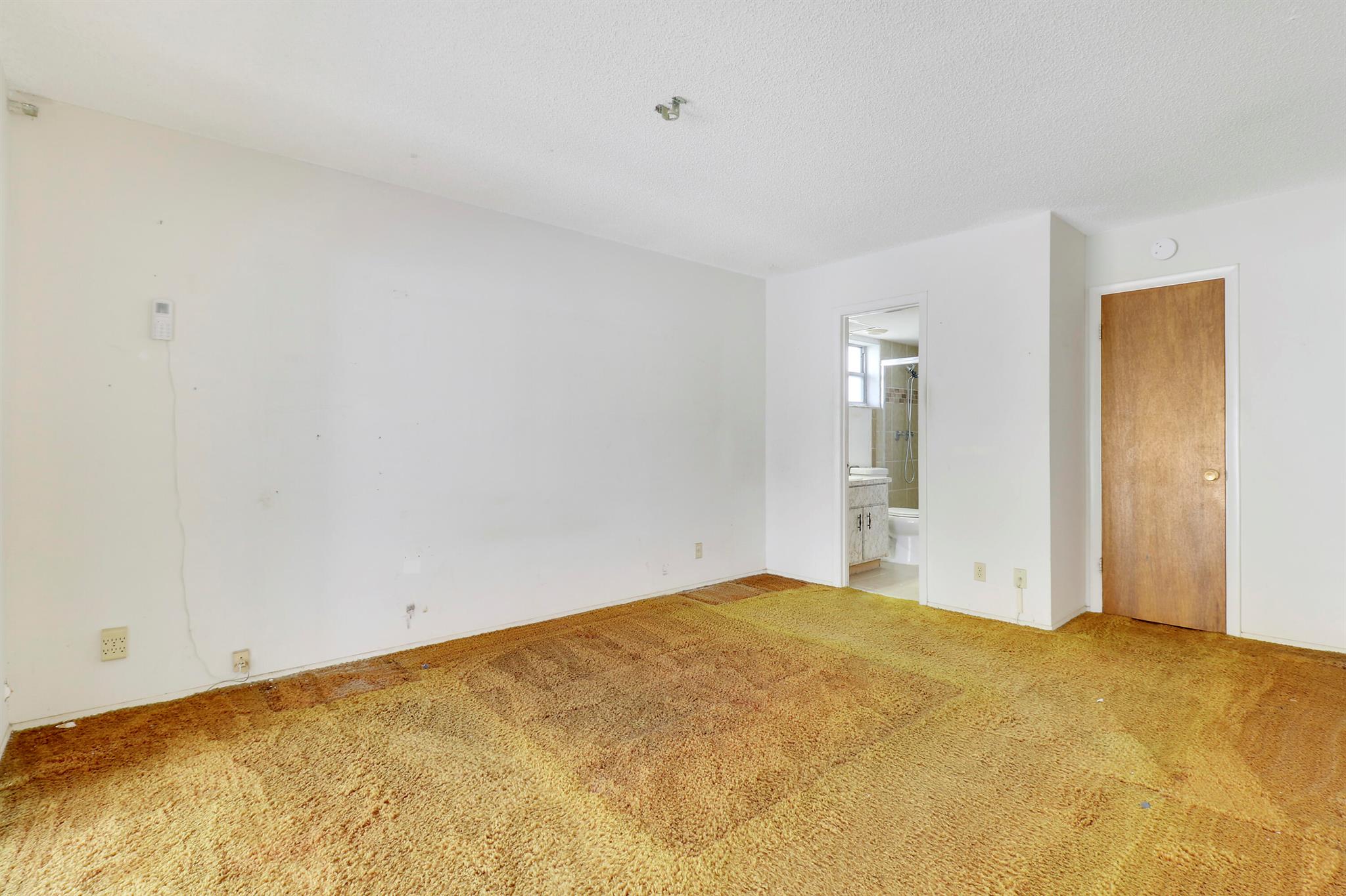 503 Oak Terrace