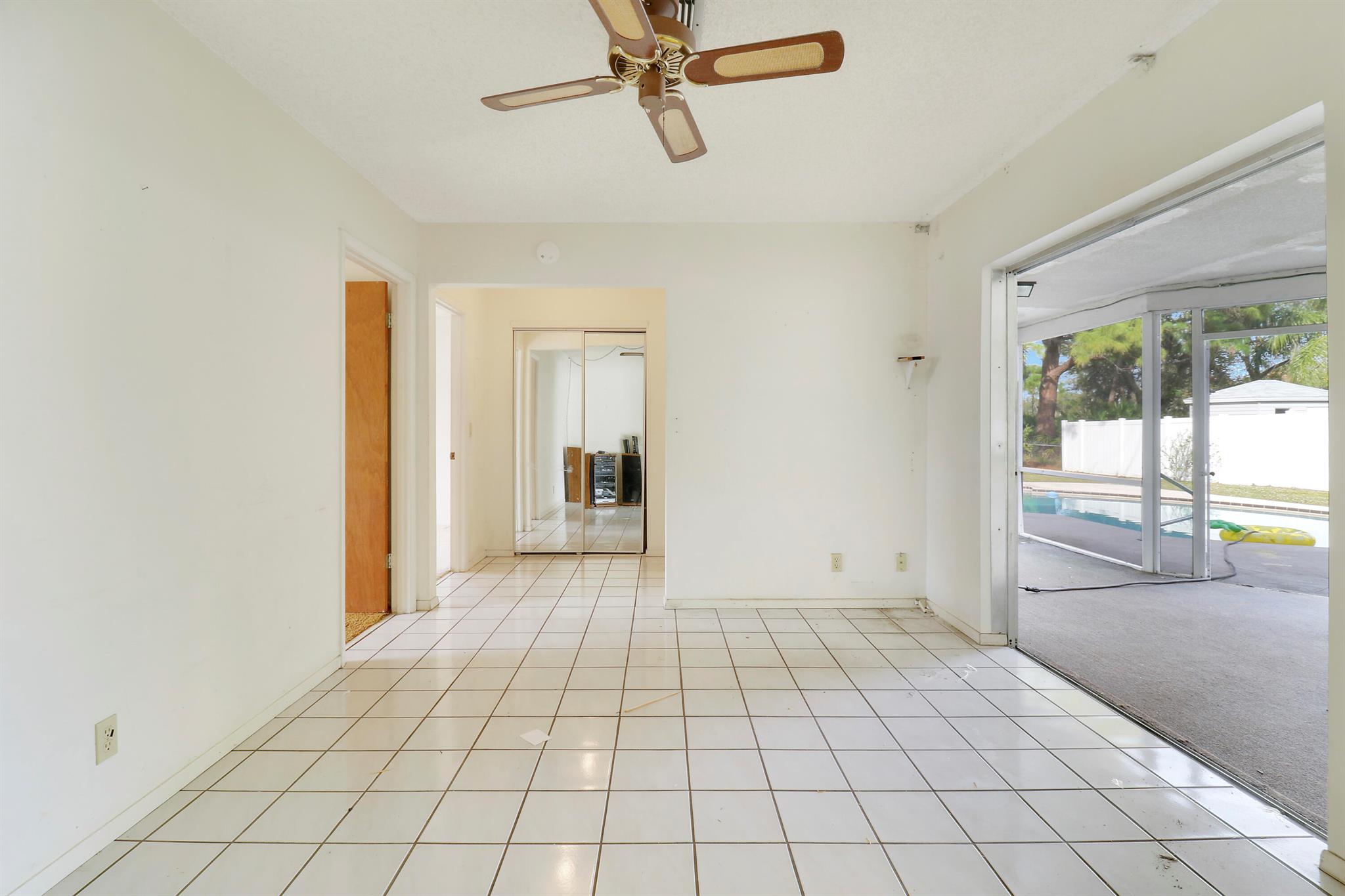 503 Oak Terrace