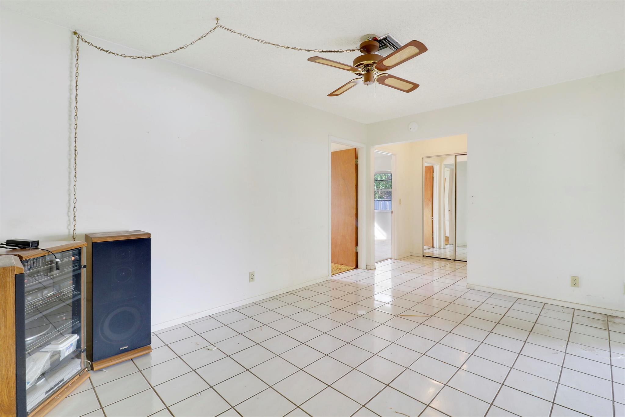 503 Oak Terrace